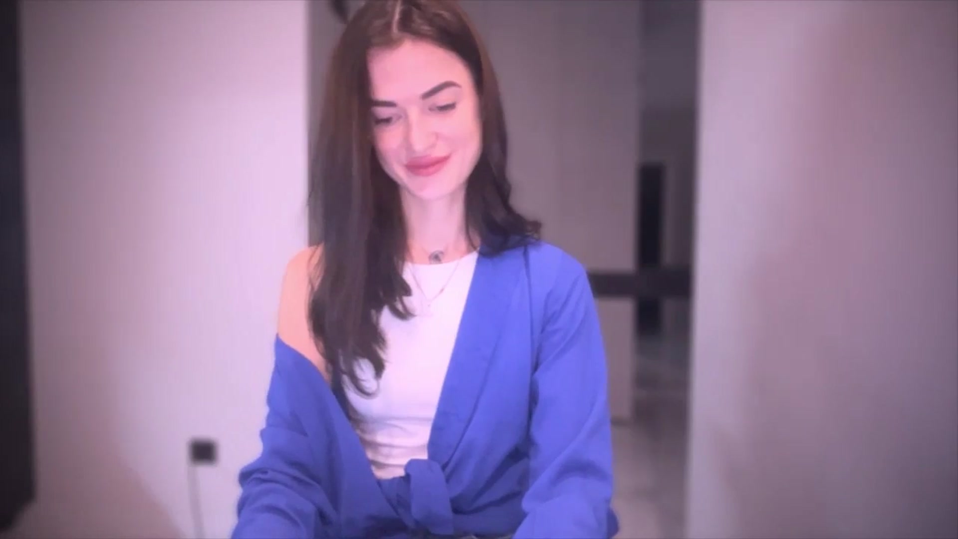 Gallery image thumbnail from Scarlet_flo's myfreecams stream on, 11/27/2024, 18:35 image 11 of 20