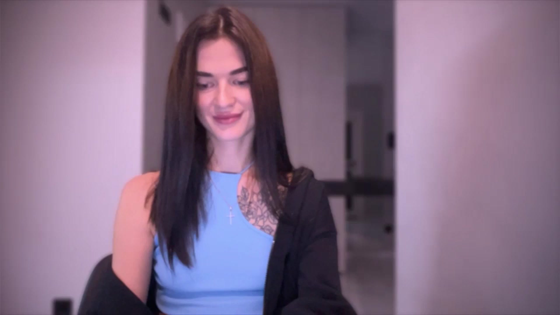 Gallery image thumbnail from Scarlet_flo's myfreecams stream on, 11/28/2024, 22:52 image 10 of 20
