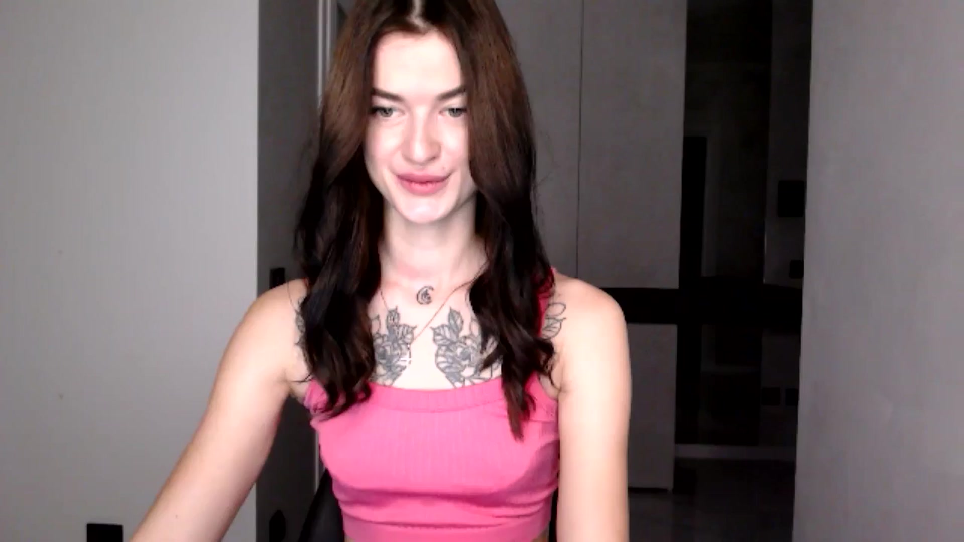 Gallery image thumbnail from Scarlet_flo's myfreecams stream on, 12/03/2024, 15:12 image 8 of 20
