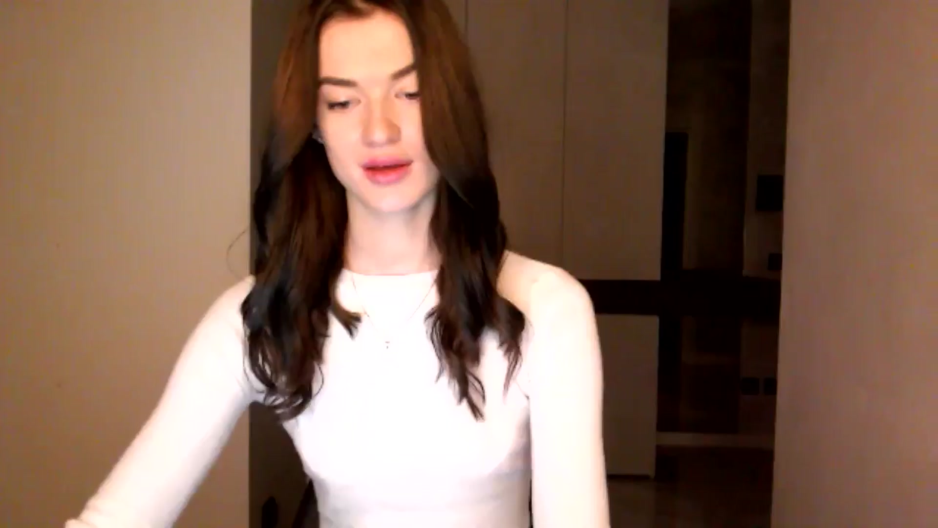 Gallery image thumbnail from Scarlet_flo's myfreecams stream on, 12/03/2024, 15:12 image 18 of 20