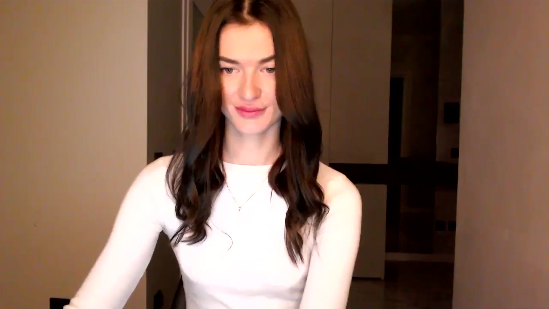 Gallery image thumbnail from Scarlet_flo's myfreecams stream on, 12/03/2024, 16:24 image 15 of 20