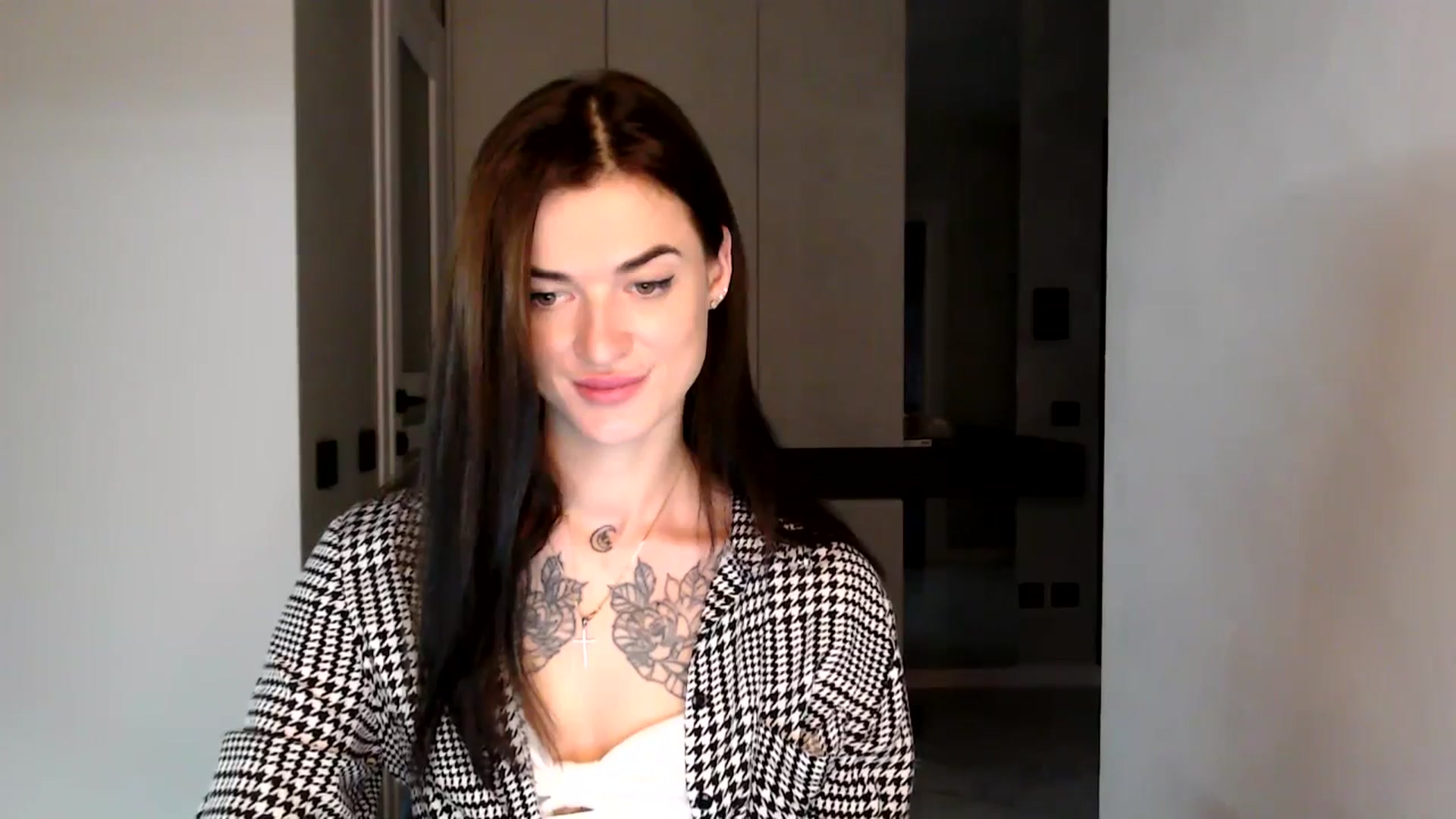 Gallery image thumbnail from Scarlet_flo's myfreecams stream on, 12/05/2024, 12:41 image 13 of 20