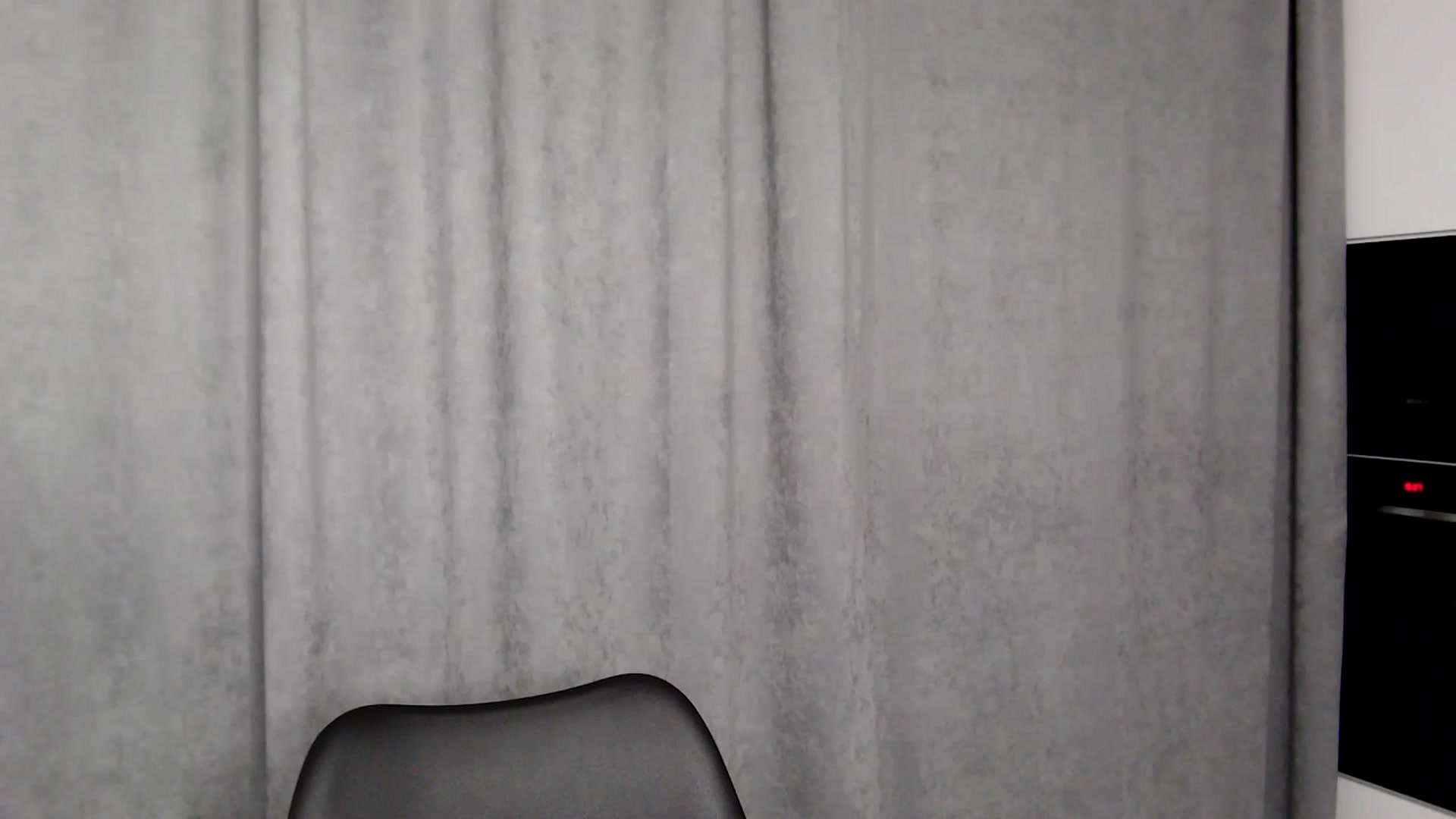Gallery image thumbnail from Scarlet_flo's myfreecams stream on, 12/05/2024, 14:34 image 17 of 20