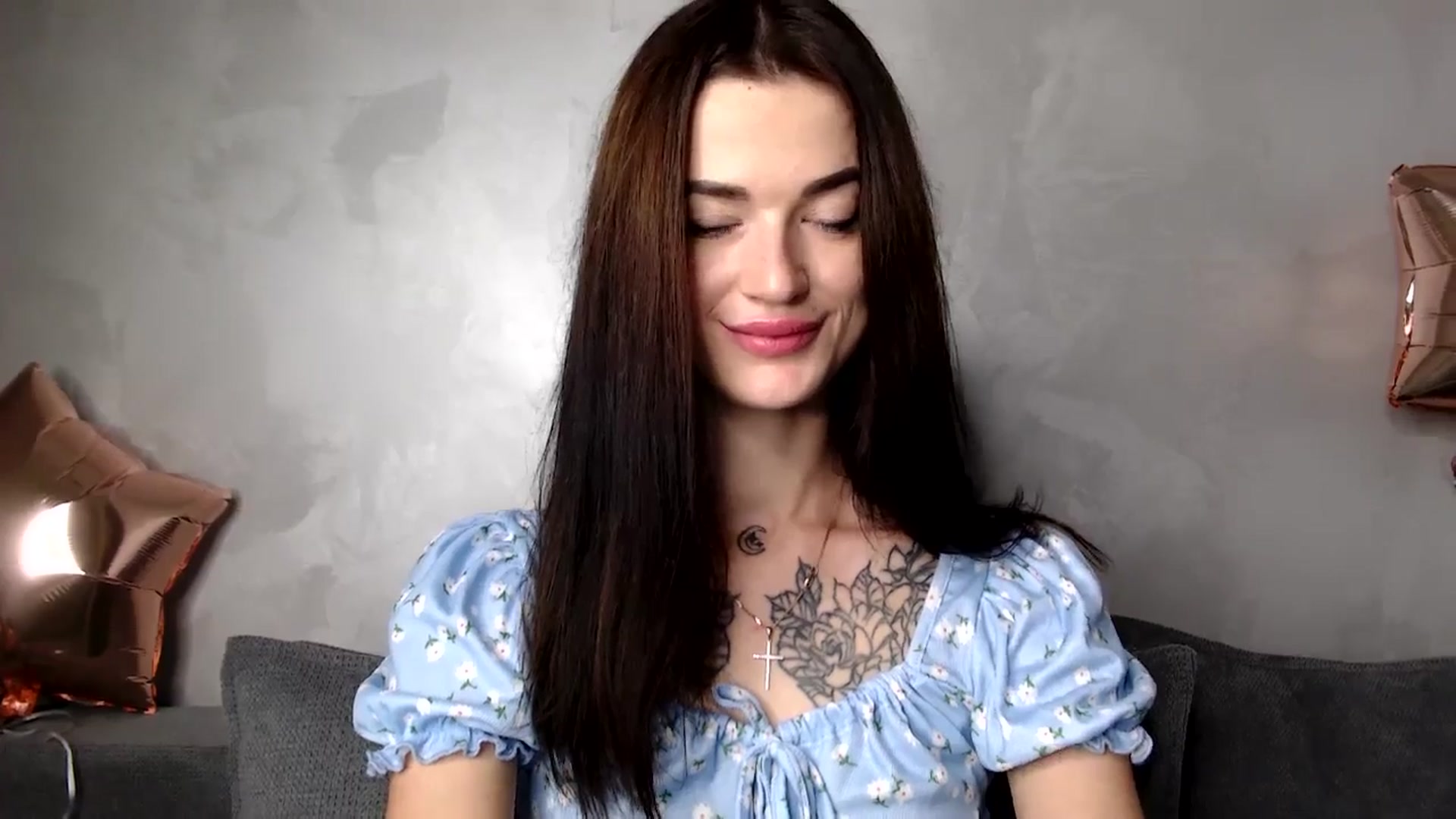Gallery image thumbnail from Scarlet_flo's myfreecams stream on, 12/08/2024, 15:36 image 3 of 20