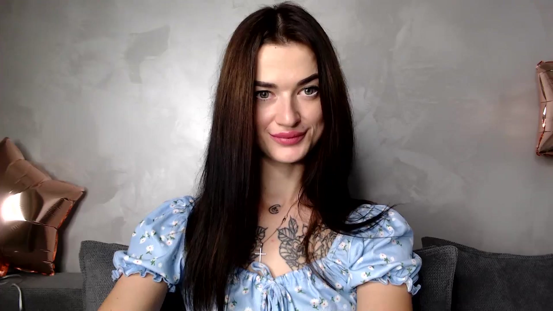 Gallery image thumbnail from Scarlet_flo's myfreecams stream on, 12/08/2024, 15:36 image 15 of 20