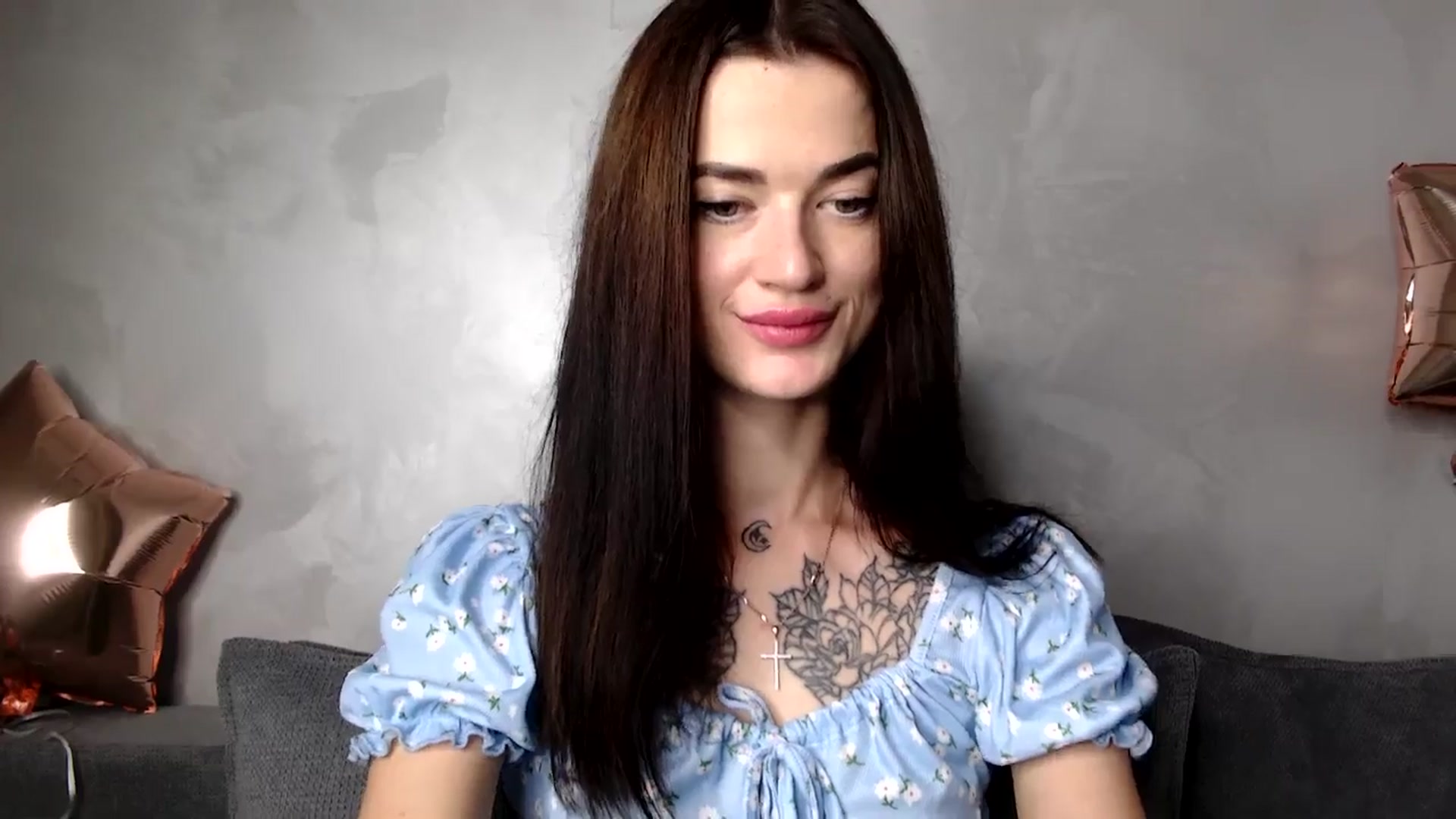 Gallery image thumbnail from Scarlet_flo's myfreecams stream on, 12/08/2024, 15:36 image 2 of 20