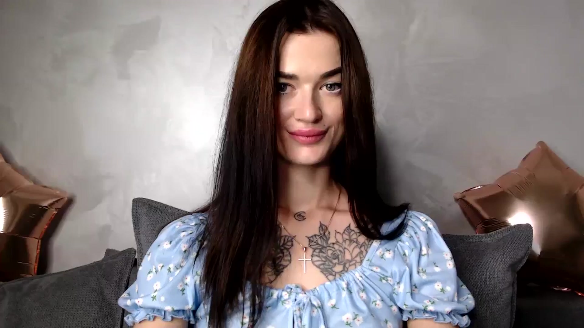 Gallery image thumbnail from Scarlet_flo's myfreecams stream on, 12/08/2024, 17:33 image 18 of 20