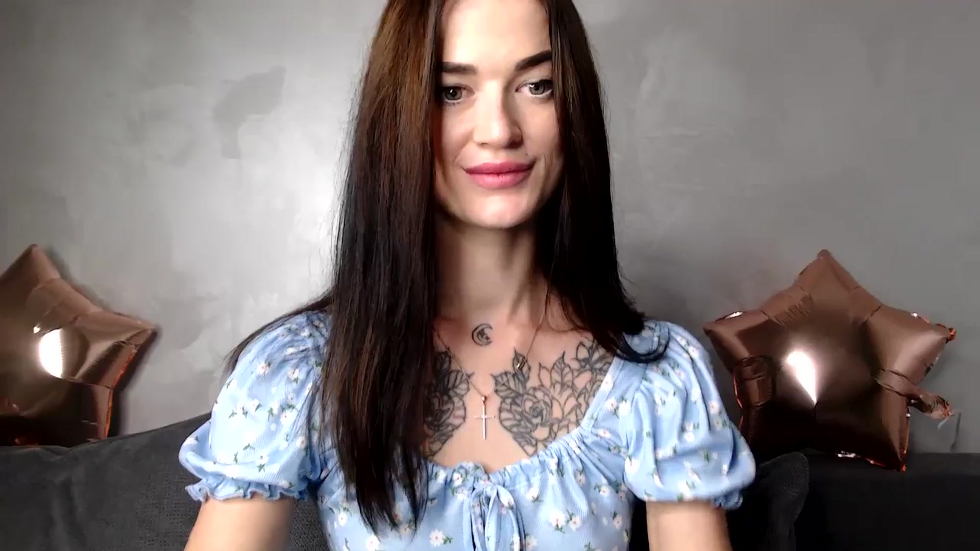 Gallery image thumbnail from Scarlet_flo's myfreecams stream on, 12/08/2024, 17:33 image 12 of 20