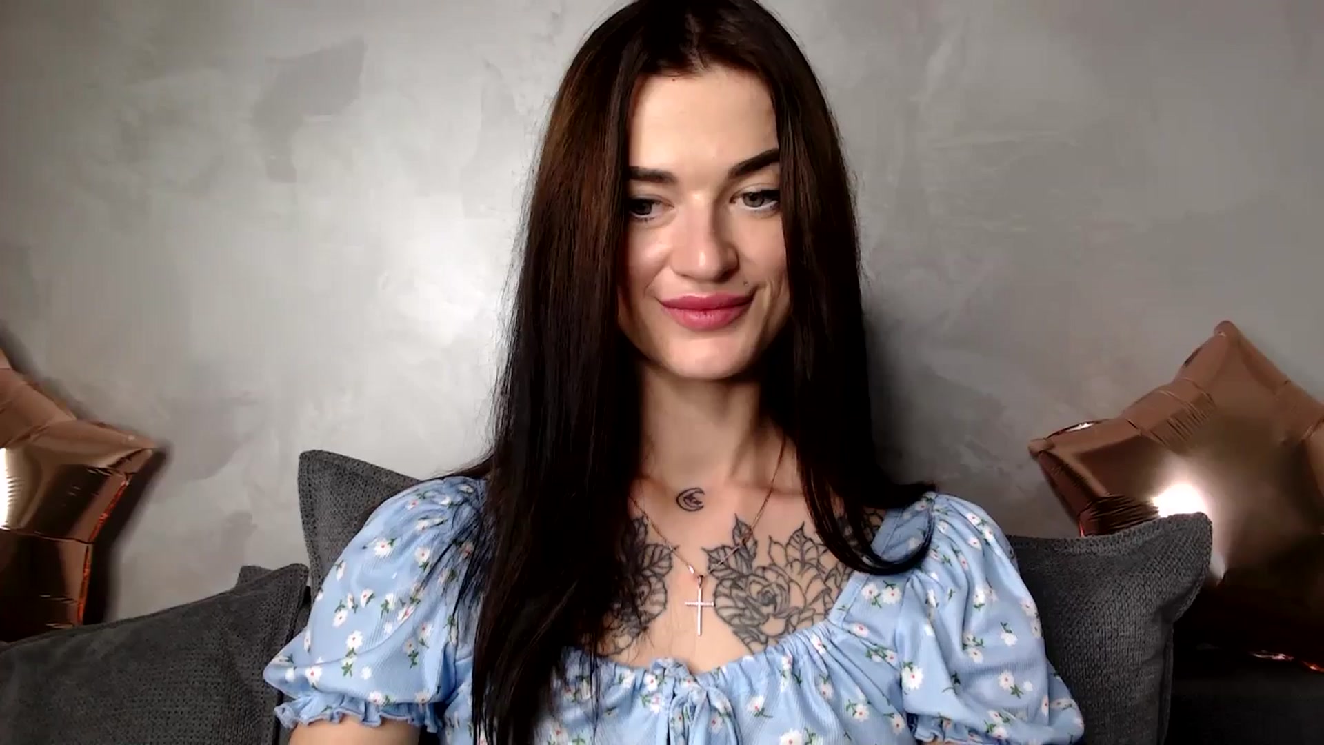 Gallery image thumbnail from Scarlet_flo's myfreecams stream on, 12/08/2024, 17:33 image 20 of 20