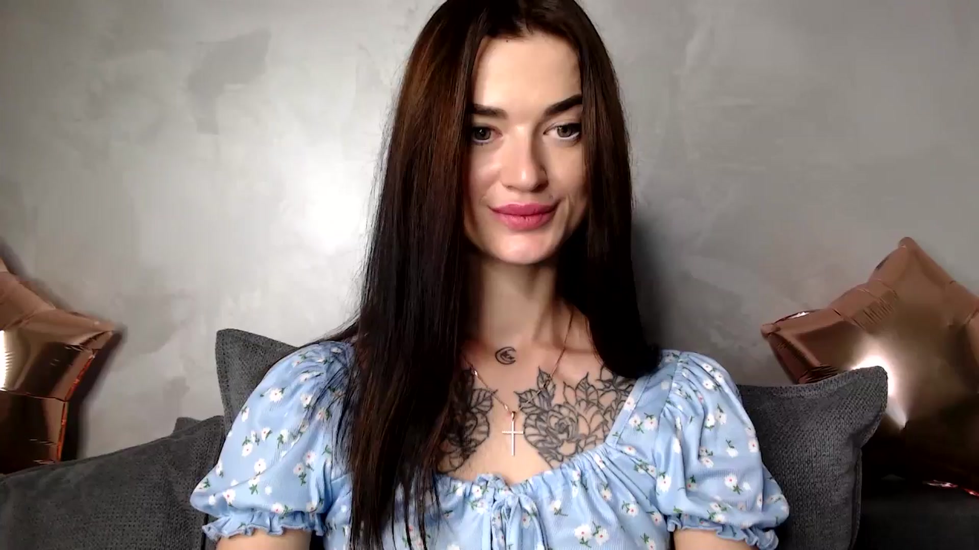 Gallery image thumbnail from Scarlet_flo's myfreecams stream on, 12/08/2024, 17:33 image 16 of 20