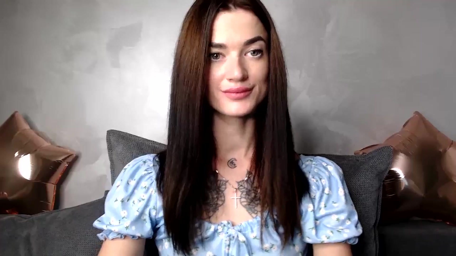 Gallery image thumbnail from Scarlet_flo's myfreecams stream on, 12/08/2024, 19:19 image 15 of 20