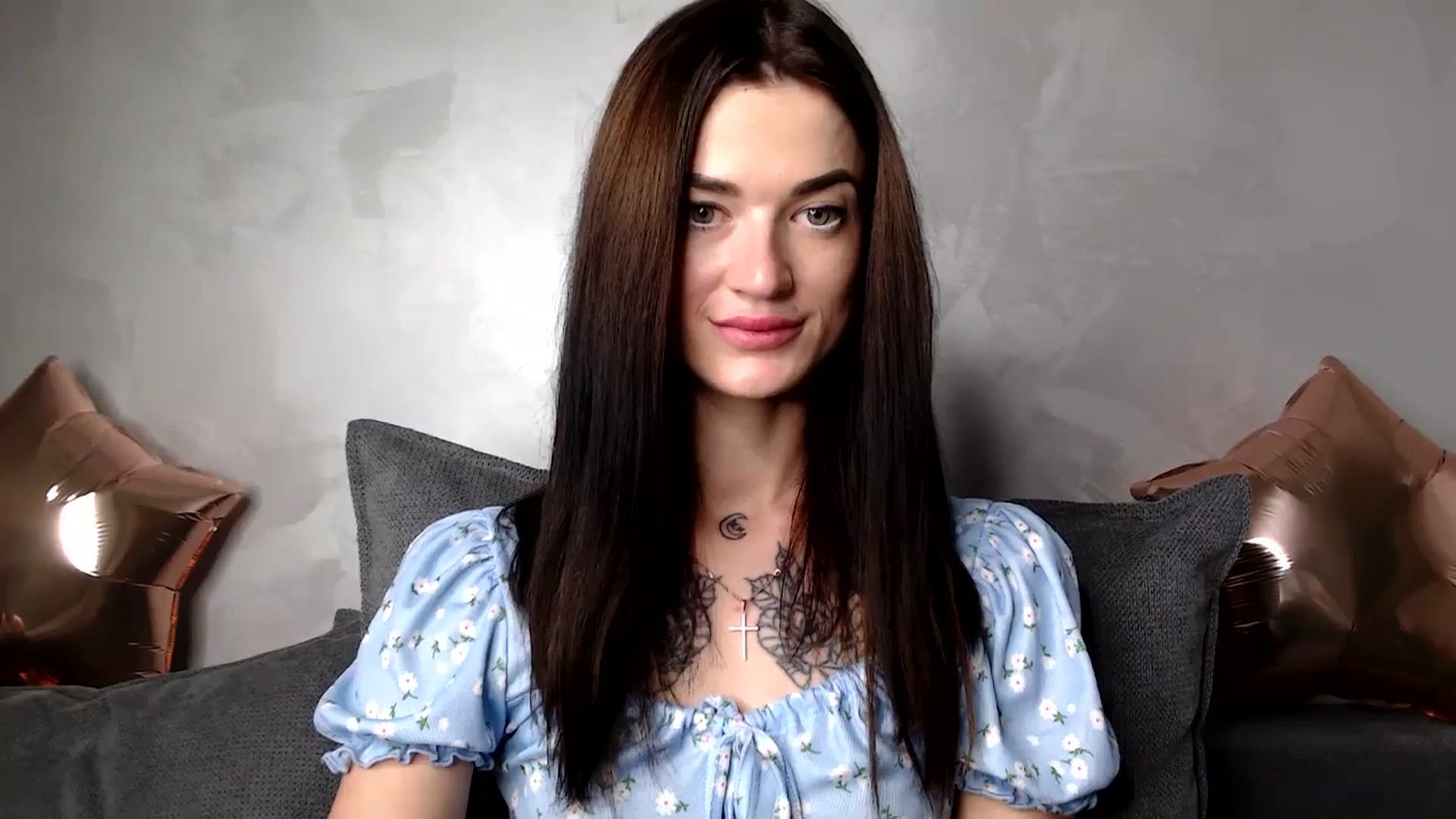 Gallery image thumbnail from Scarlet_flo's myfreecams stream on, 12/08/2024, 19:19 image 18 of 20