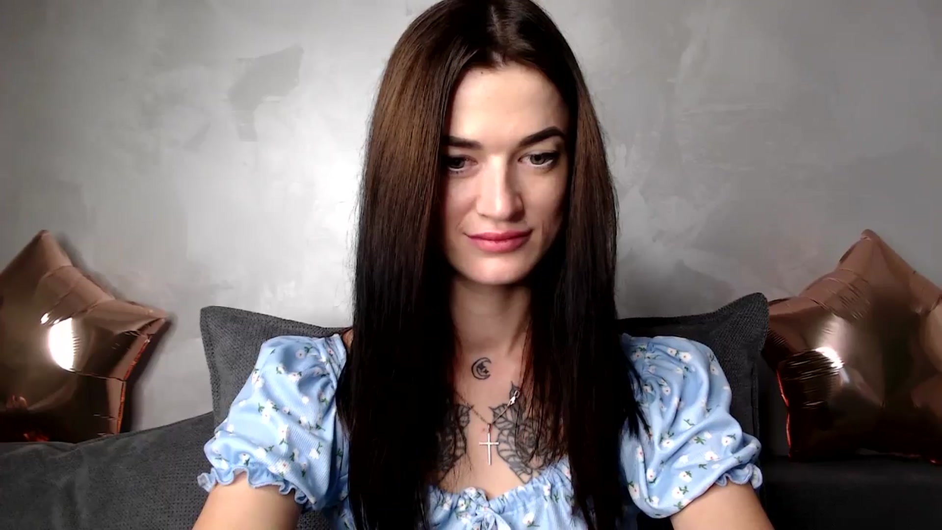 Gallery image thumbnail from Scarlet_flo's myfreecams stream on, 12/08/2024, 19:59 image 4 of 20