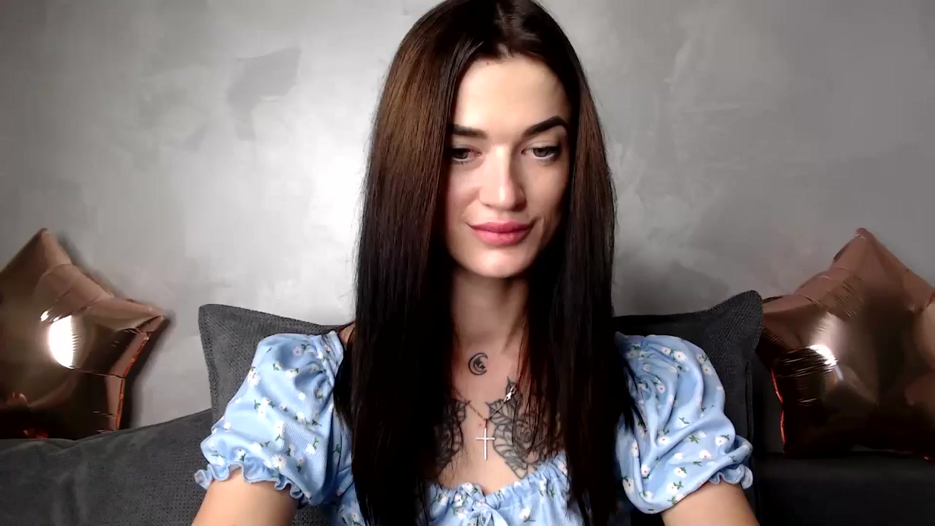 Gallery image thumbnail from Scarlet_flo's myfreecams stream on, 12/08/2024, 19:59 image 3 of 20