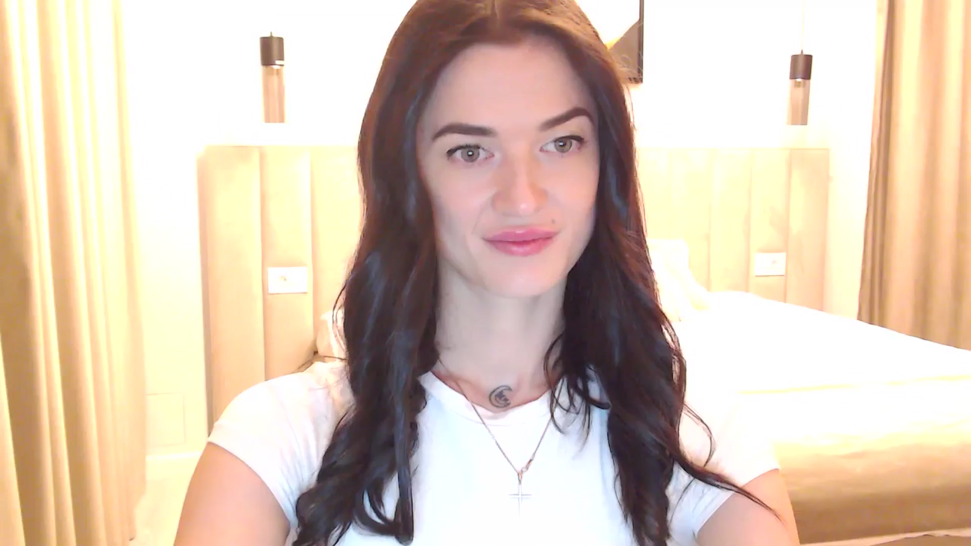 Gallery image thumbnail from Scarlet_flo's myfreecams stream on, 12/31/2024, 18:00 image 1 of 20