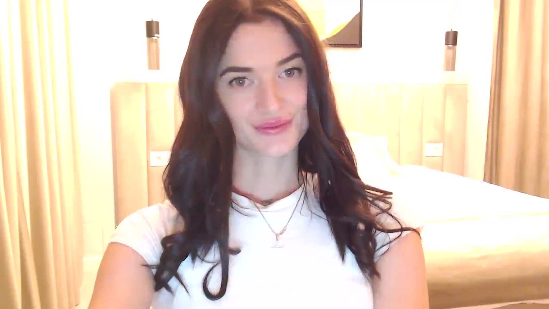 Gallery image thumbnail from Scarlet_flo's myfreecams stream on, 12/31/2024, 18:00 image 19 of 20