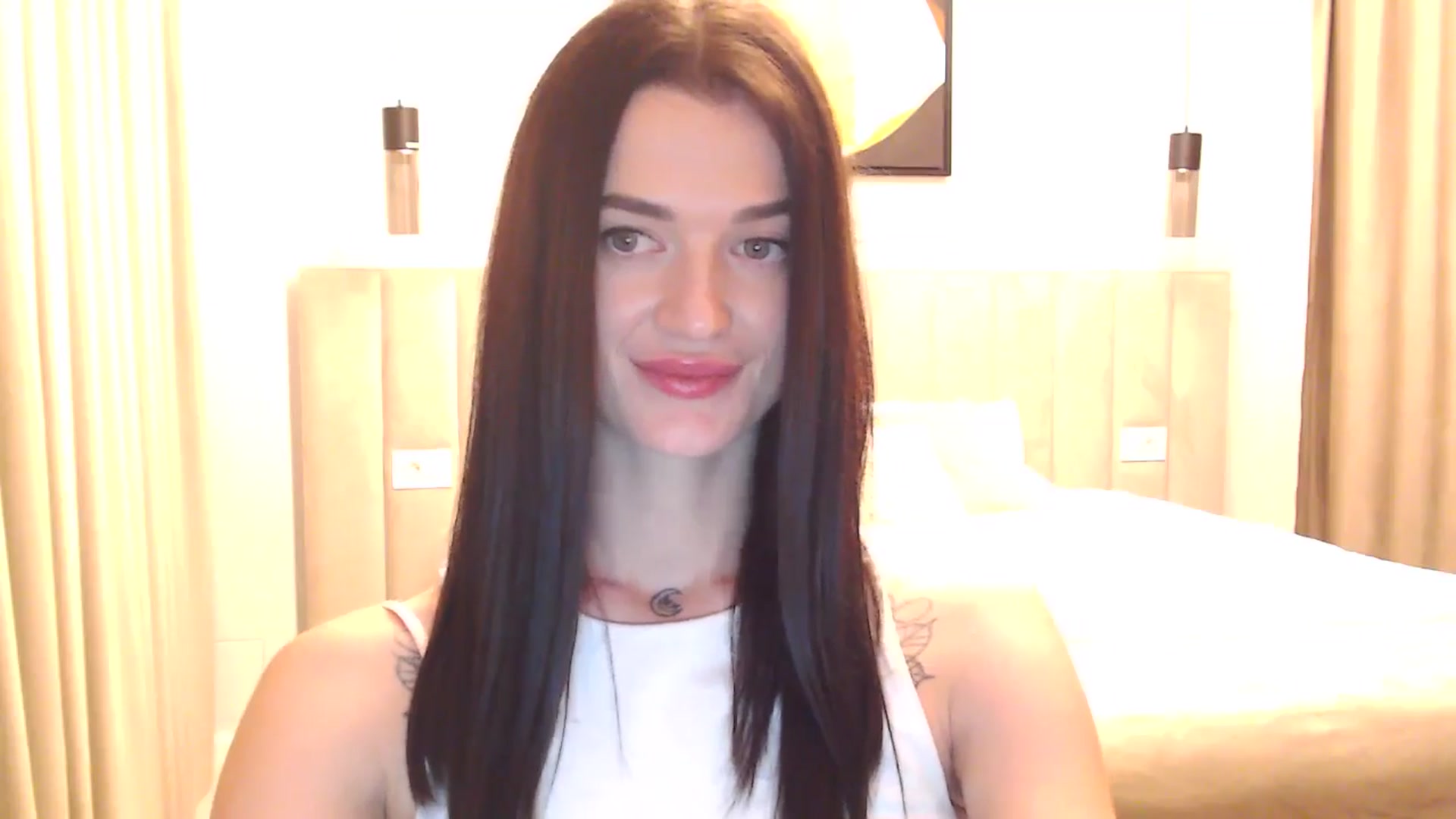 Gallery image thumbnail from Scarlet_flo's myfreecams stream on, 01/01/2025, 23:18 image 16 of 20