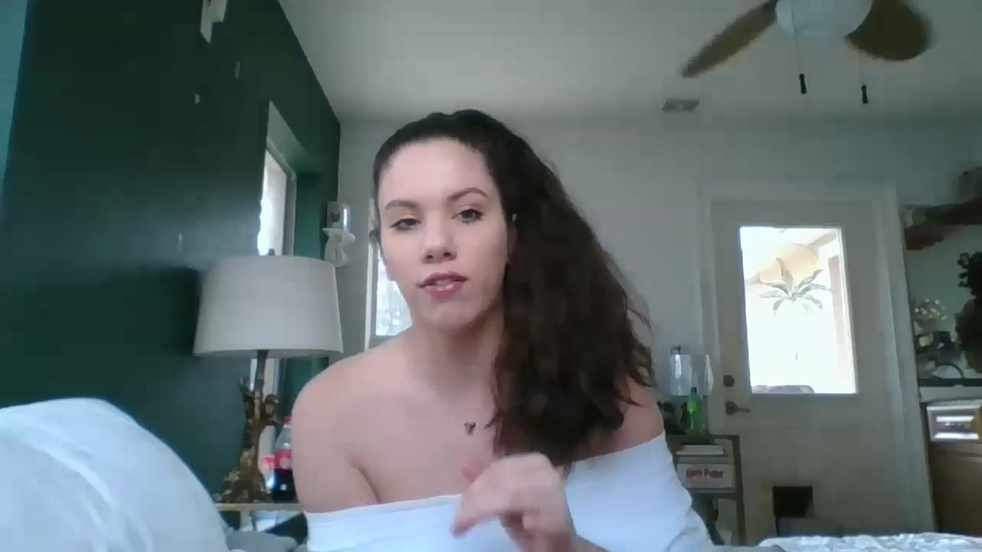 Gallery image thumbnail from ScarlettLane7's myfreecams stream on, 11/27/2022, 17:12 image 18 of 20