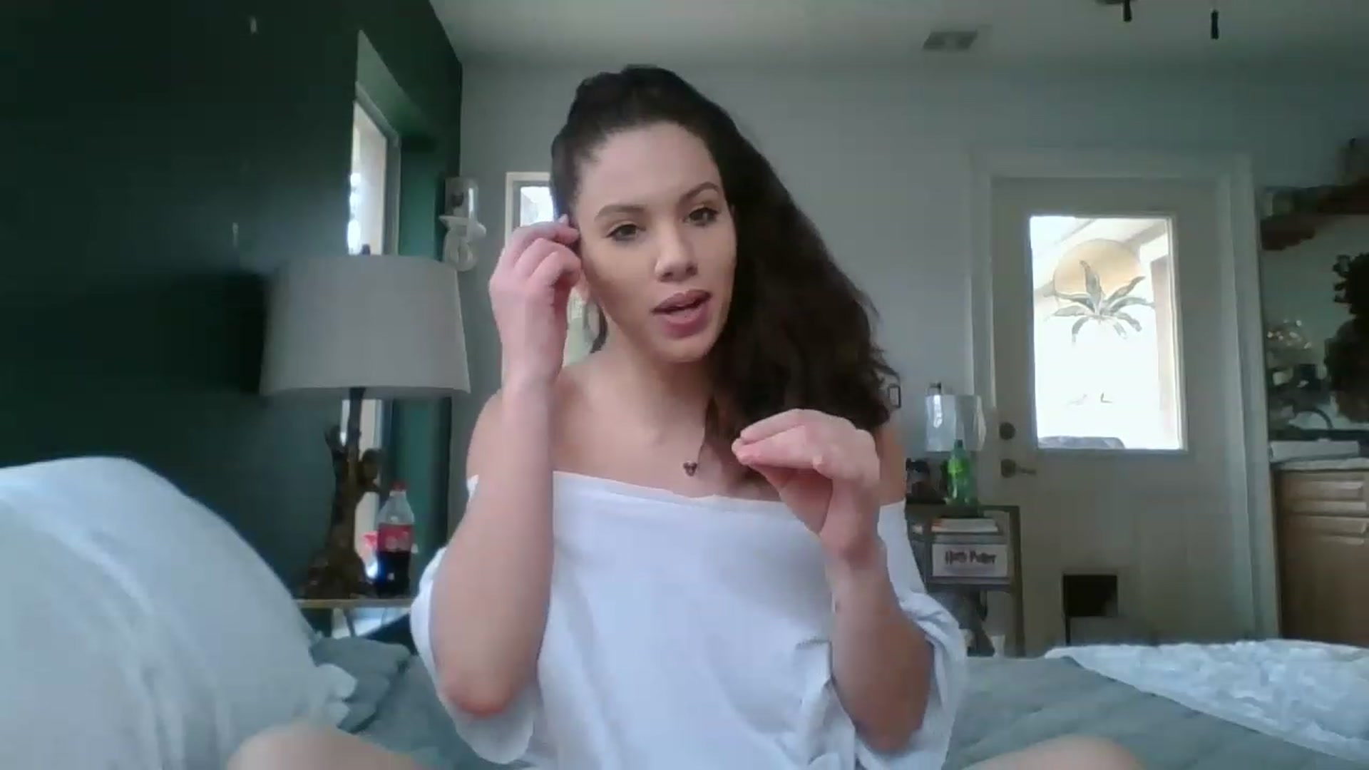 Gallery image thumbnail from ScarlettLane7's myfreecams stream on, 11/27/2022, 17:12 image 15 of 20