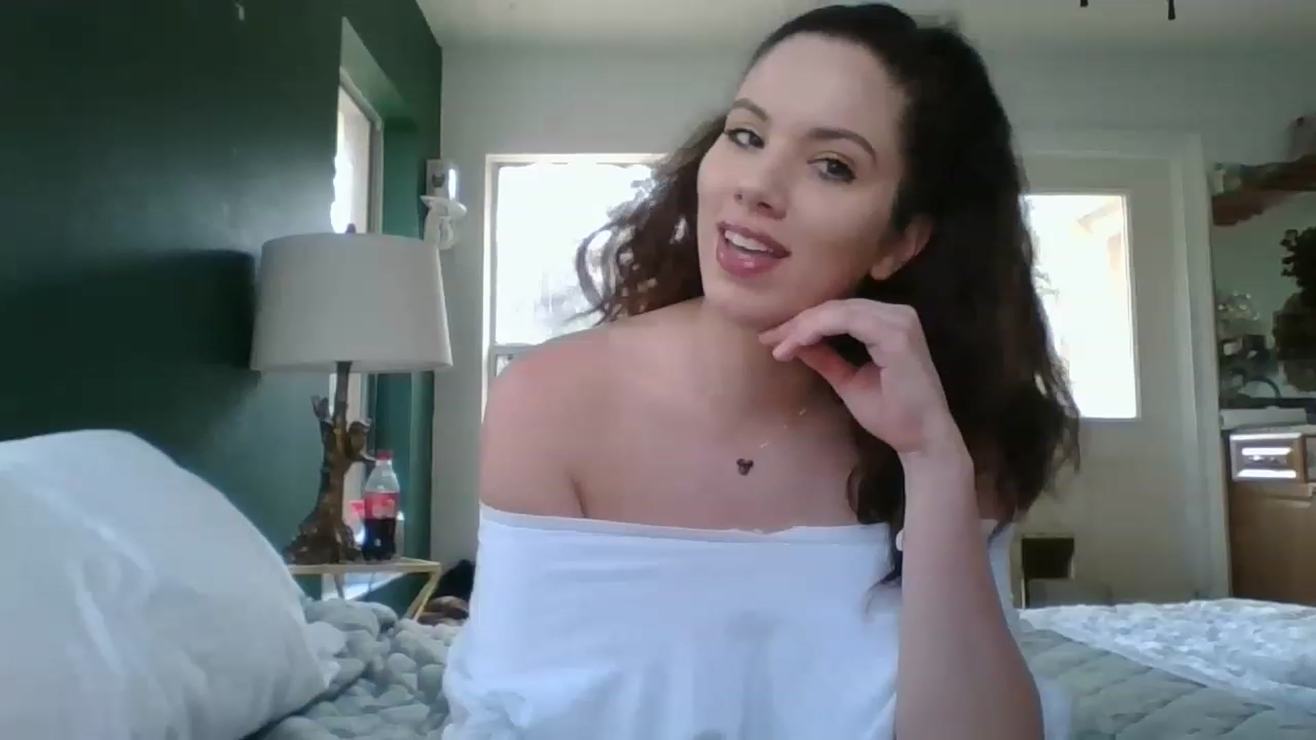 Gallery image thumbnail from ScarlettLane7's myfreecams stream on, 11/27/2022, 17:48 image 18 of 20