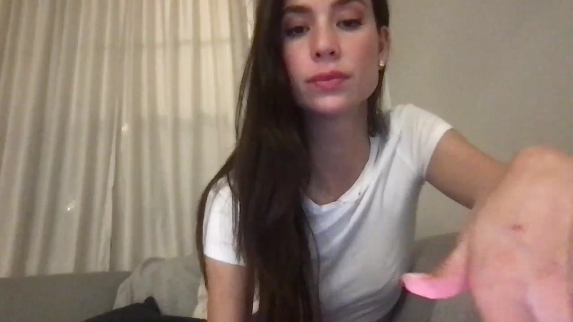 Gallery image thumbnail from ScarlettSantt's myfreecams stream on, 10/13/2023, 04:34 image 8 of 20