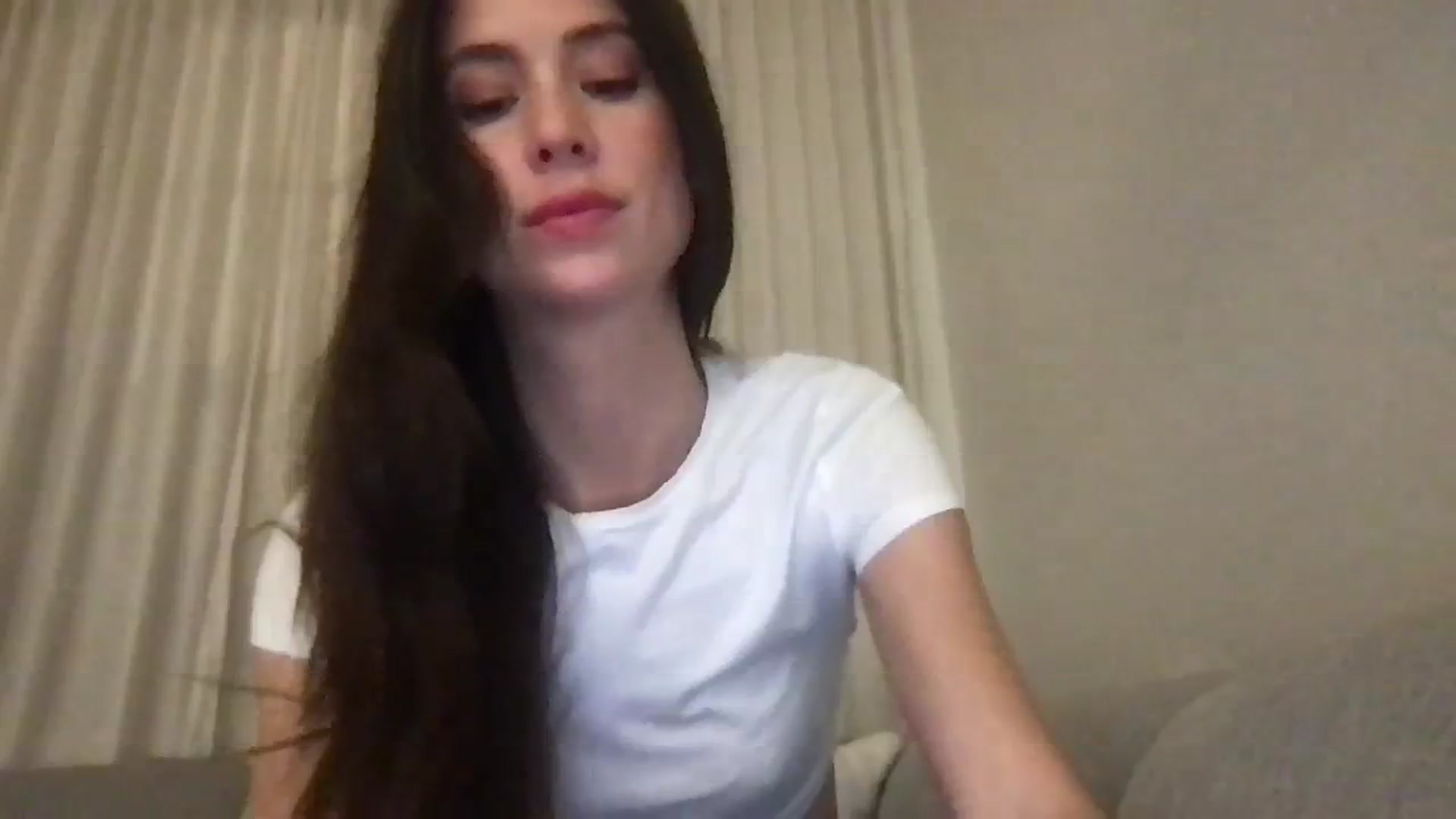 Gallery image thumbnail from ScarlettSantt's myfreecams stream on, 10/13/2023, 04:34 image 17 of 20