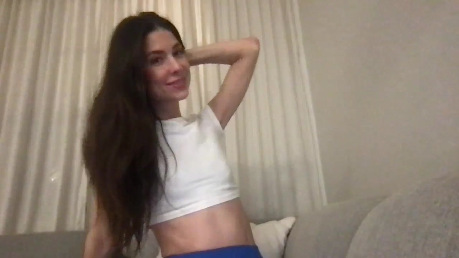 Gallery image thumbnail from ScarlettSantt's myfreecams stream on, 10/13/2023, 04:34 image 4 of 20