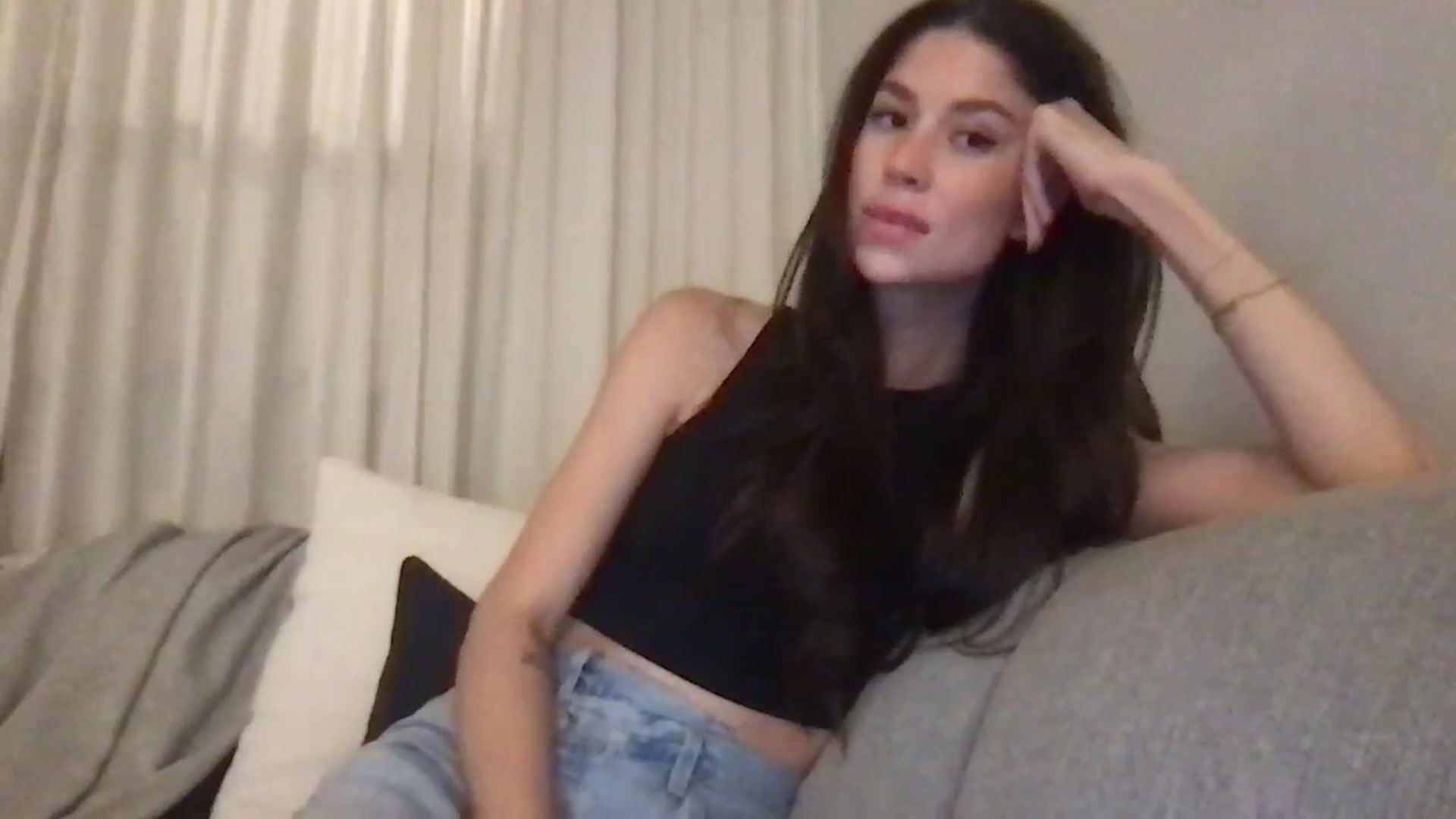 Gallery image thumbnail from ScarlettSantt's myfreecams stream on, 10/24/2023, 03:00 image 2 of 20