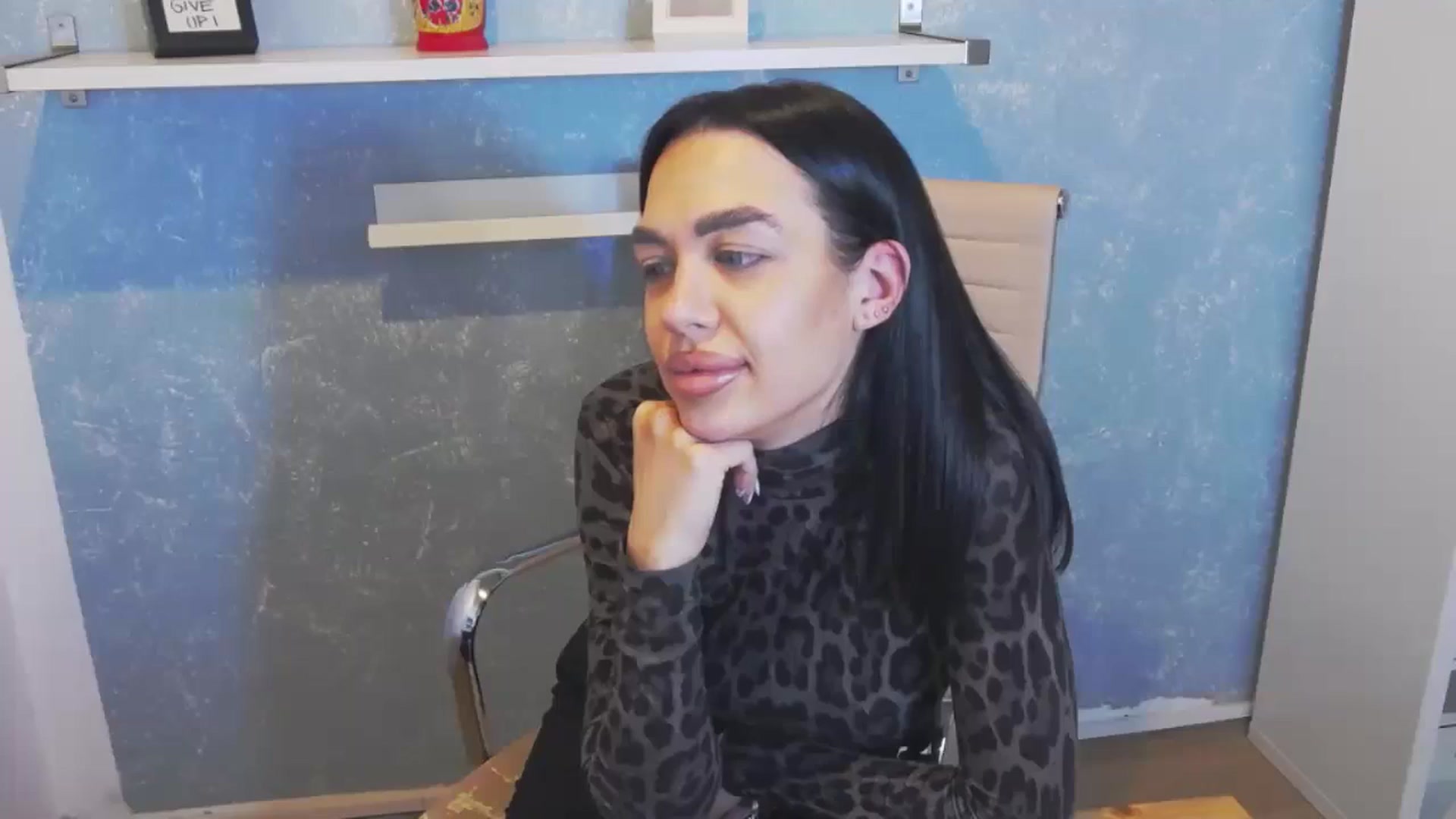 Gallery image thumbnail from ScarlettXstar's myfreecams stream on, 05/27/2024, 18:45 image 14 of 20