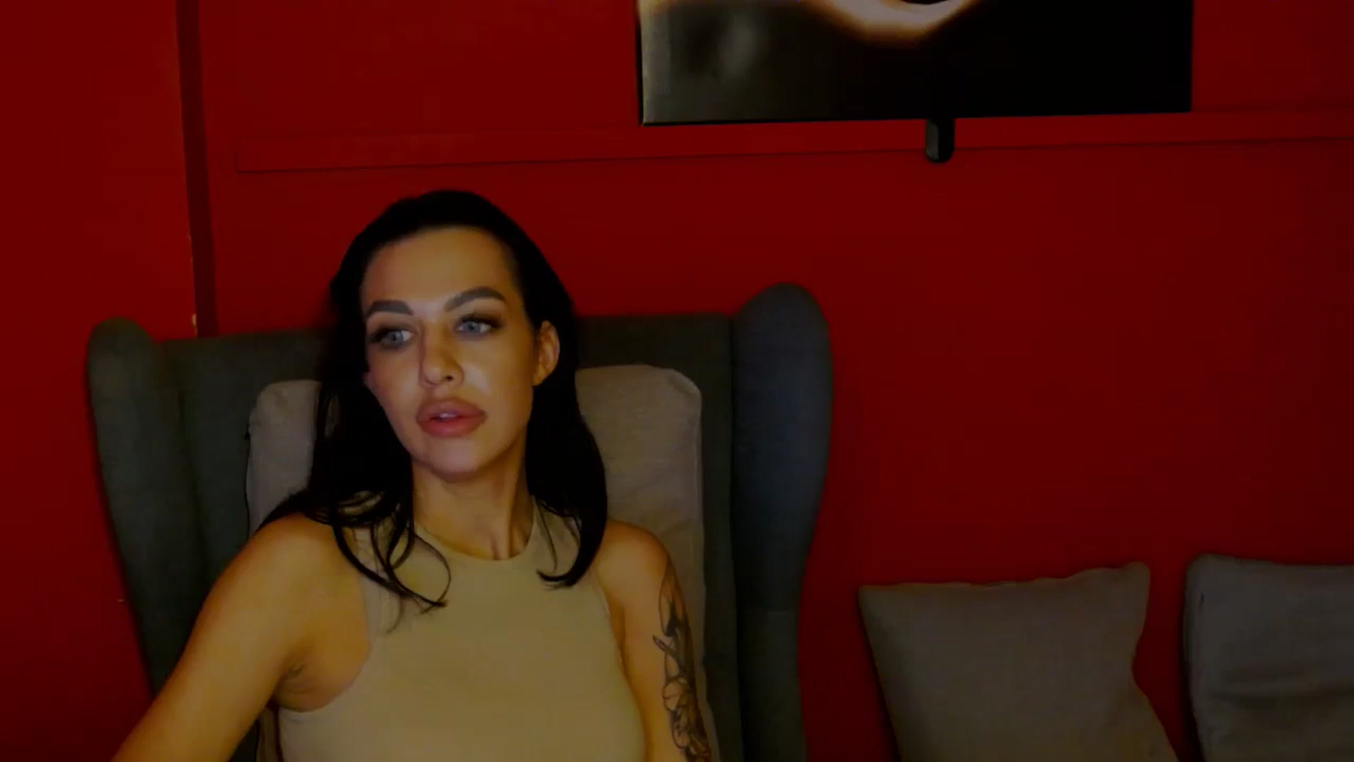 Gallery image thumbnail from ScarlettXstar's myfreecams stream on, 06/24/2024, 13:08 image 18 of 20