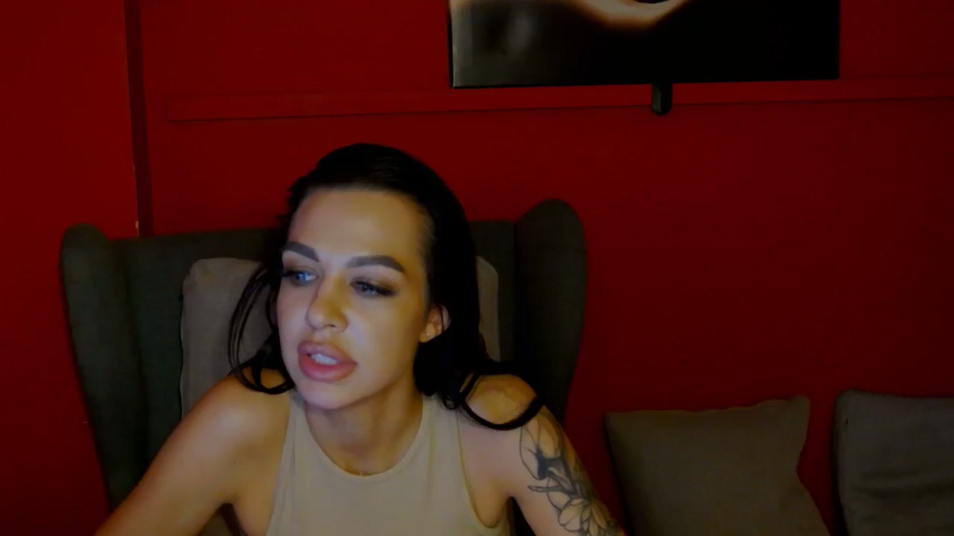 Gallery image thumbnail from ScarlettXstar's myfreecams stream on, 06/24/2024, 13:08 image 1 of 20
