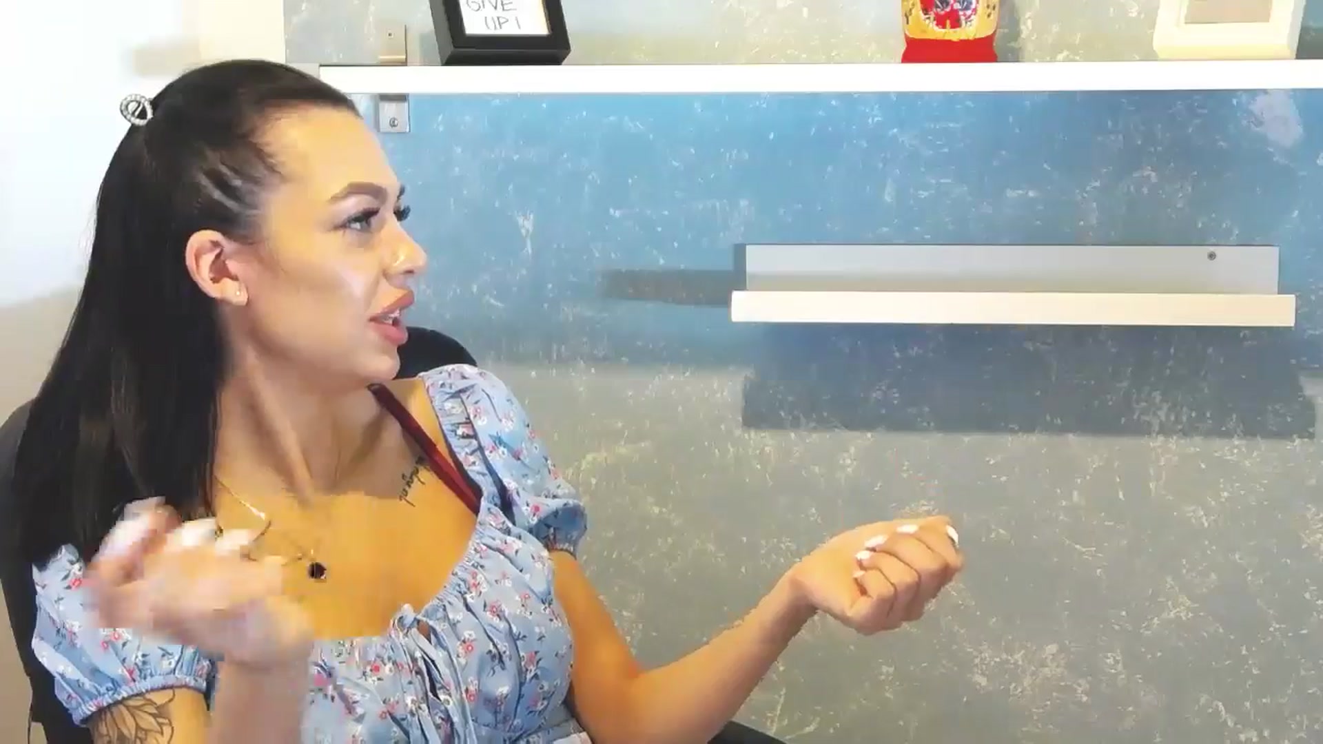 Gallery image thumbnail from ScarlettXstar's myfreecams stream on, 06/26/2024, 13:04 image 13 of 20
