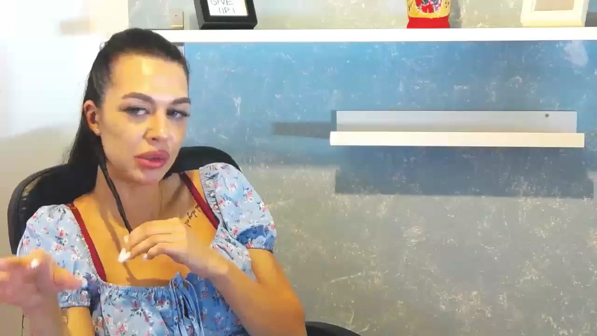 Gallery image thumbnail from ScarlettXstar's myfreecams stream on, 06/26/2024, 13:04 image 12 of 20