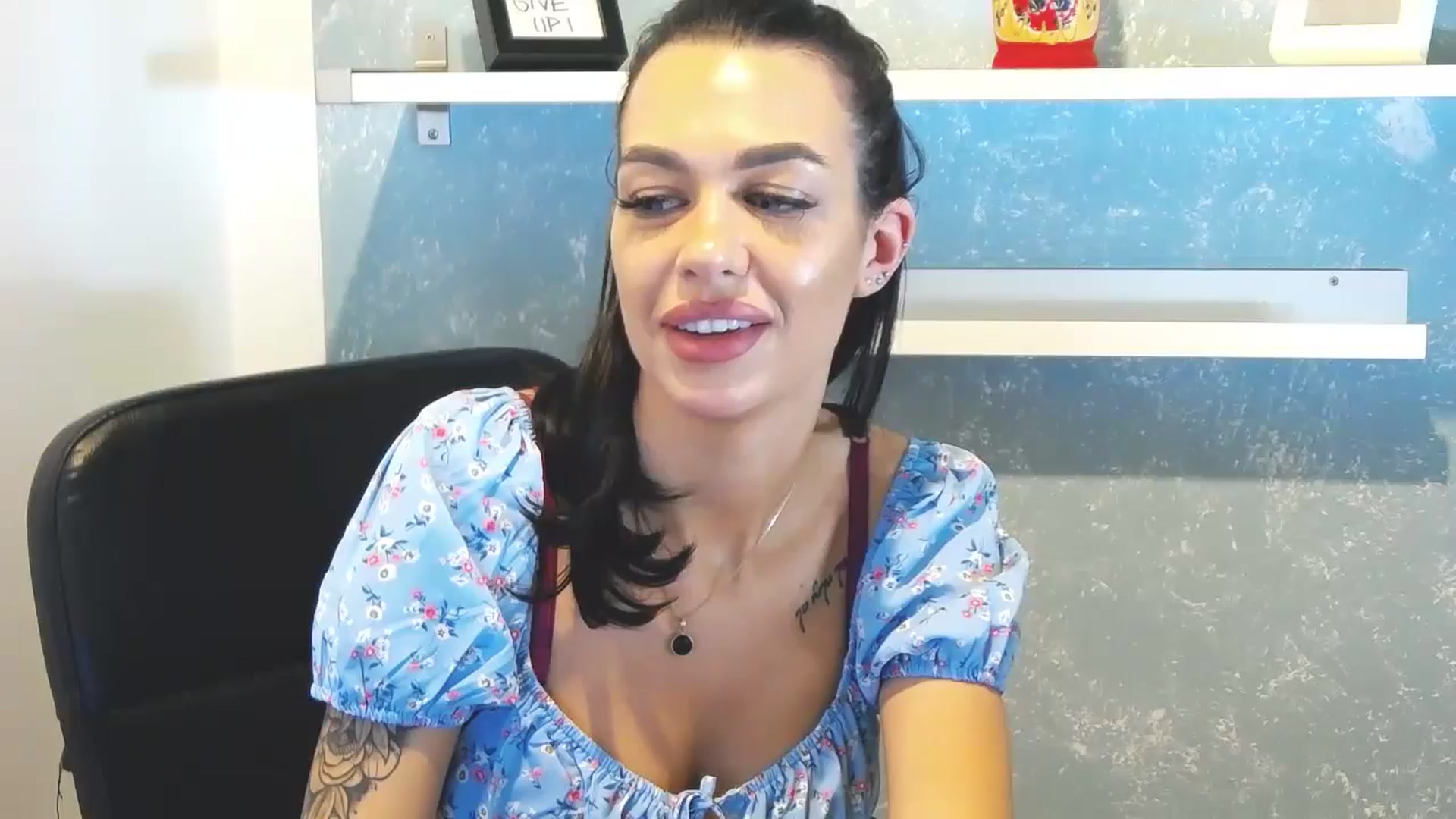 Gallery image thumbnail from ScarlettXstar's myfreecams stream on, 06/26/2024, 13:04 image 16 of 20