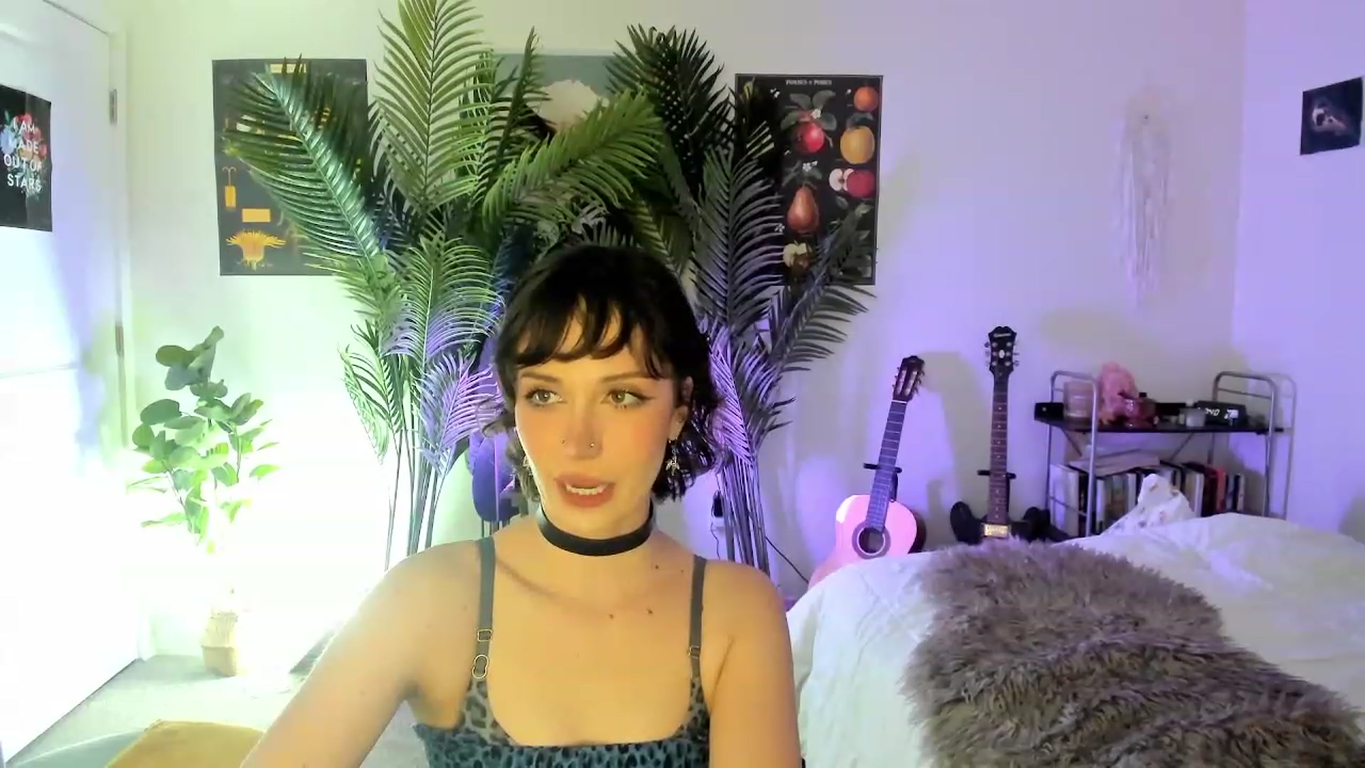 Gallery image thumbnail from Scarlett_Vera's myfreecams stream on, 04/14/2023, 03:26 image 12 of 20