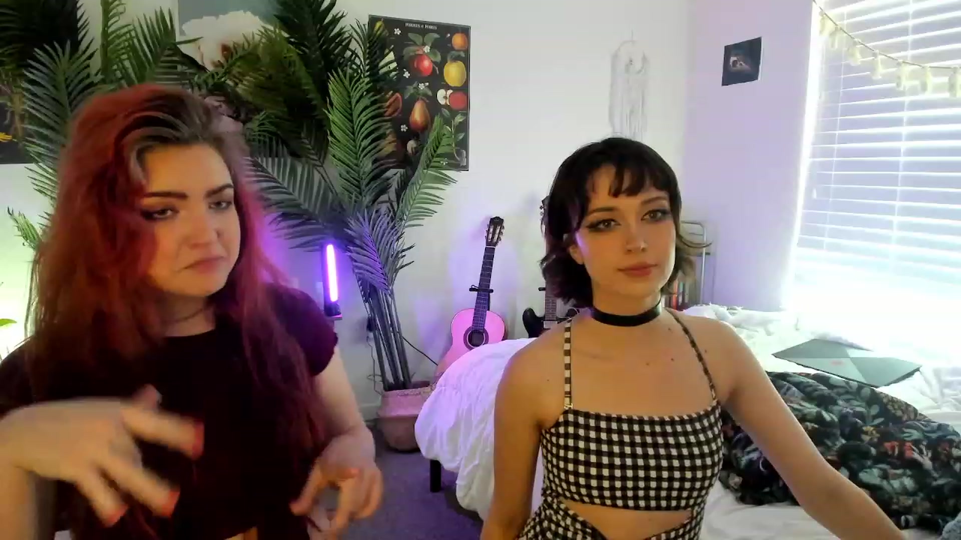 Gallery image thumbnail from Scarlett_Vera's myfreecams stream on, 04/22/2023, 23:11 image 19 of 20
