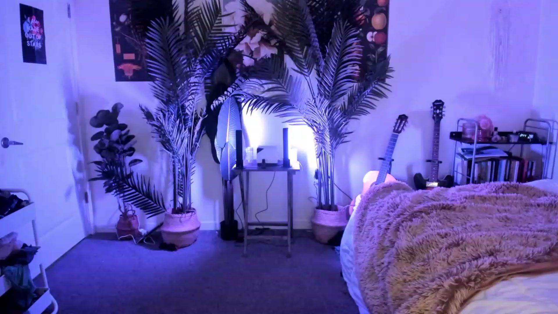 Gallery image thumbnail from Scarlett_Vera's myfreecams stream on, 04/25/2023, 04:13 image 6 of 20
