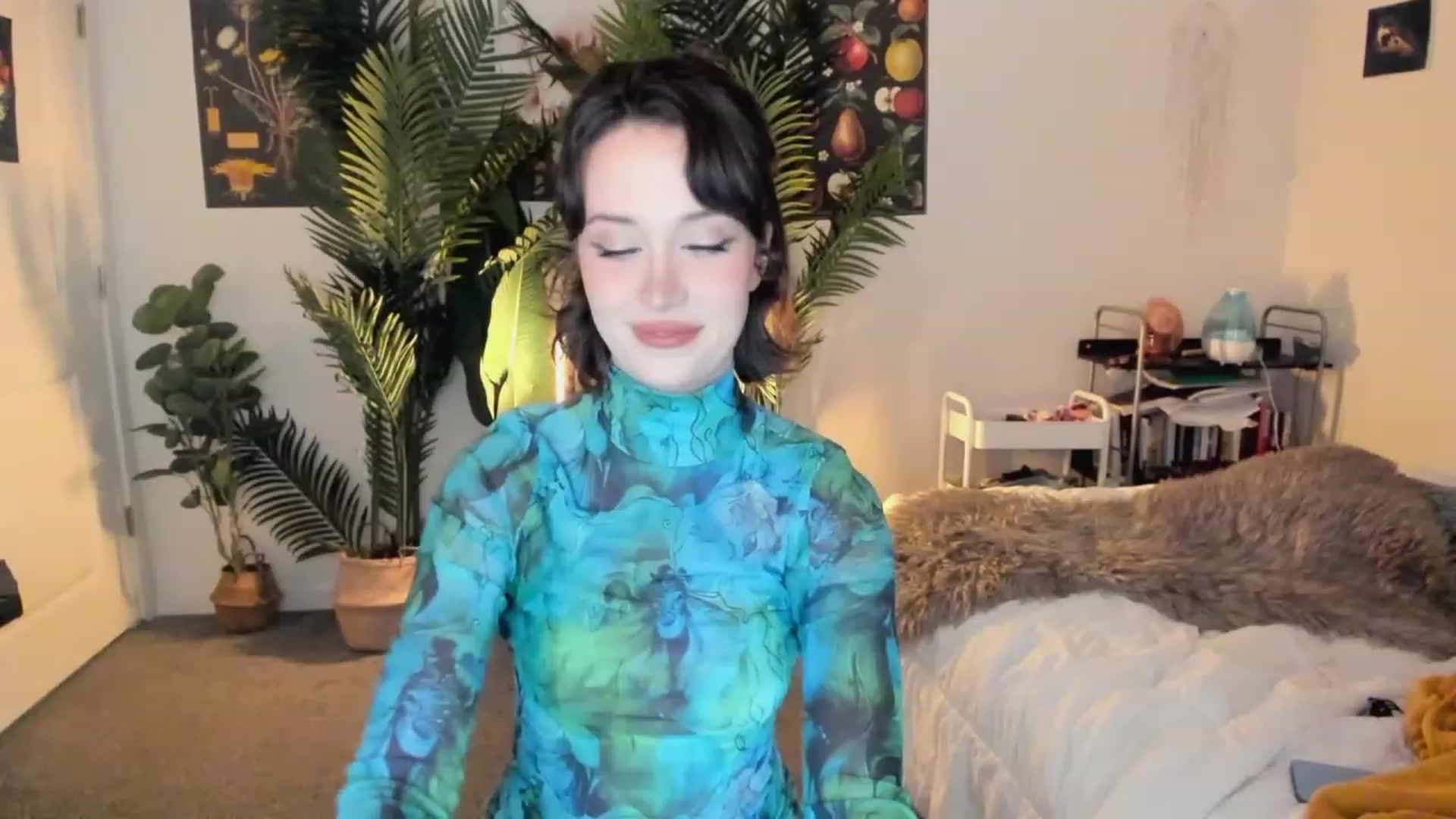 Gallery image thumbnail from Scarlett_Vera's myfreecams stream on, 06/04/2023, 04:37 image 1 of 20