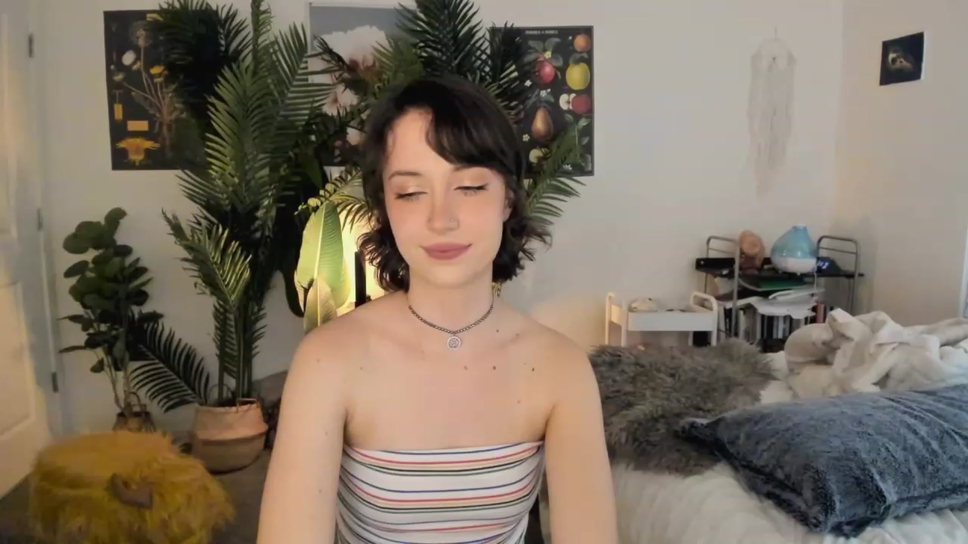 Gallery image thumbnail from Scarlett_Vera's myfreecams stream on, 06/08/2023, 03:57 image 6 of 20