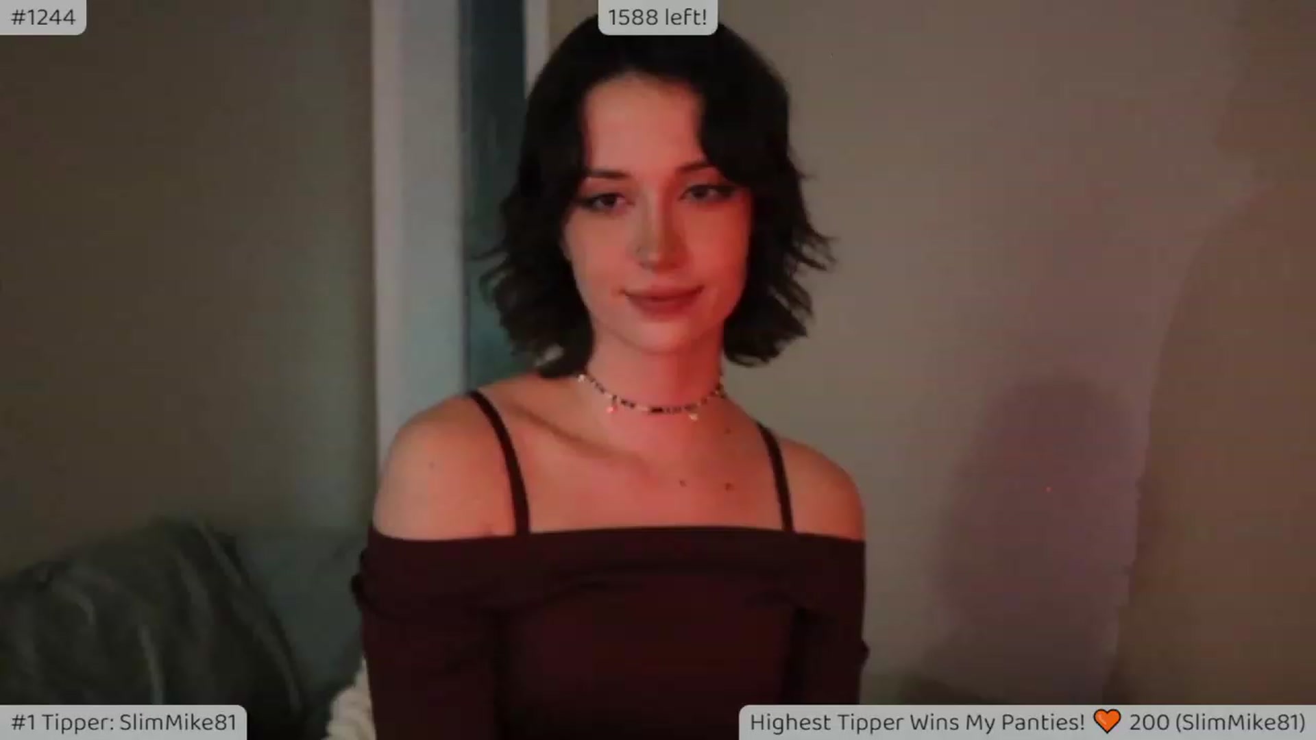 Gallery image thumbnail from Scarlett_Vera's myfreecams stream on, 06/21/2023, 05:07 image 7 of 20