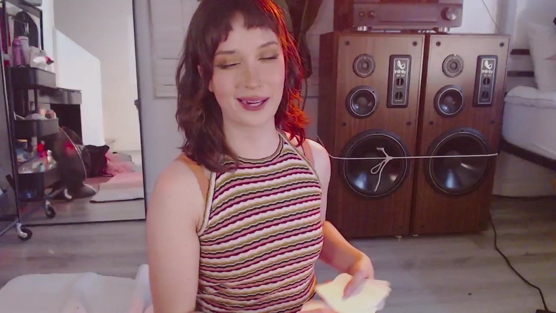 Gallery image thumbnail from Scarlett_Vera's myfreecams stream on, 02/21/2024, 02:27 image 19 of 20