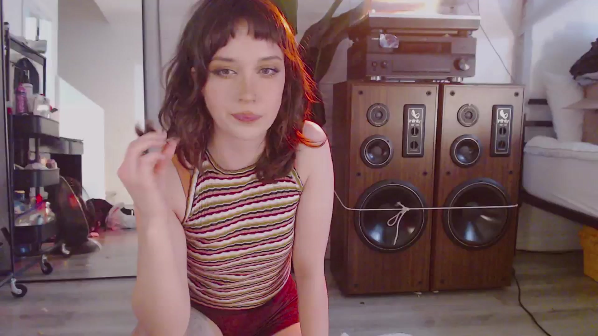 Gallery image thumbnail from Scarlett_Vera's myfreecams stream on, 02/21/2024, 02:27 image 6 of 20