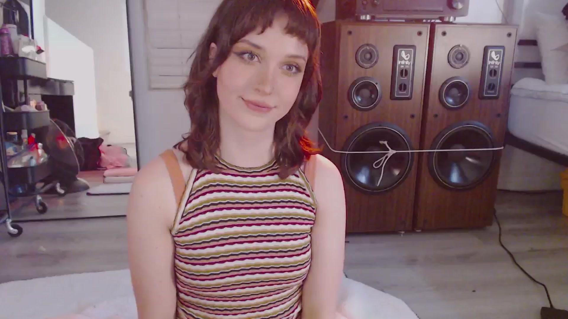 Gallery image thumbnail from Scarlett_Vera's myfreecams stream on, 02/21/2024, 02:27 image 15 of 20