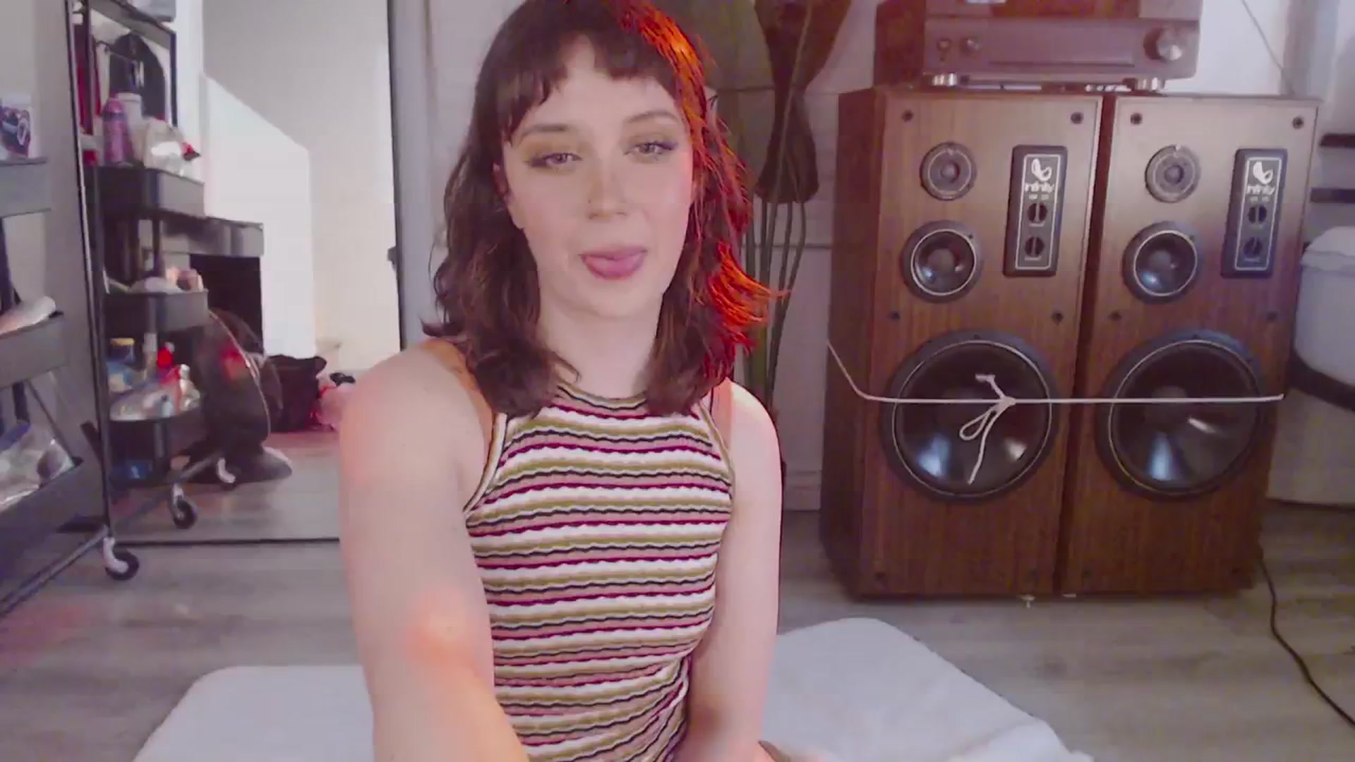 Gallery image thumbnail from Scarlett_Vera's myfreecams stream on, 02/21/2024, 03:11 image 14 of 20