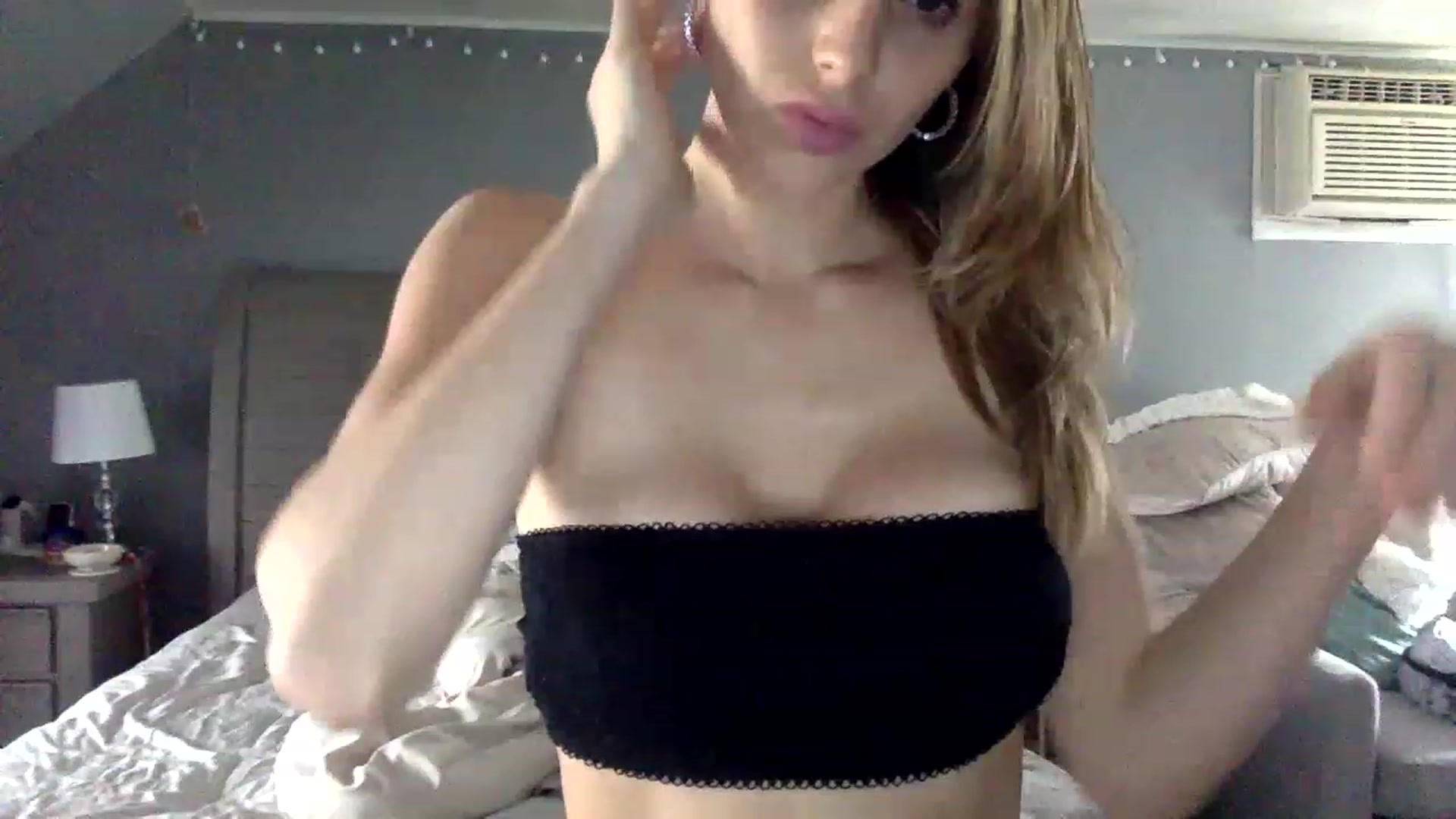 Gallery image thumbnail from Scarlettxbabe's myfreecams stream on, 06/22/2023, 17:36 image 19 of 20