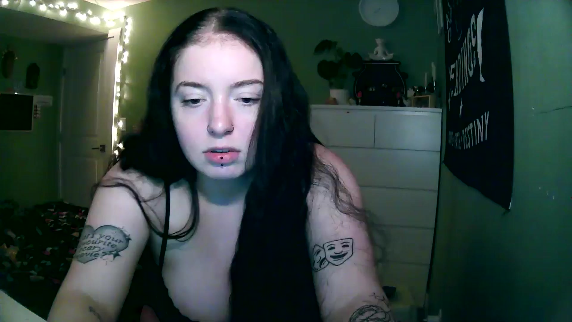 Gallery image thumbnail from ScarletxRae's myfreecams stream on, 02/21/2026, 08:51 image 1 of 20