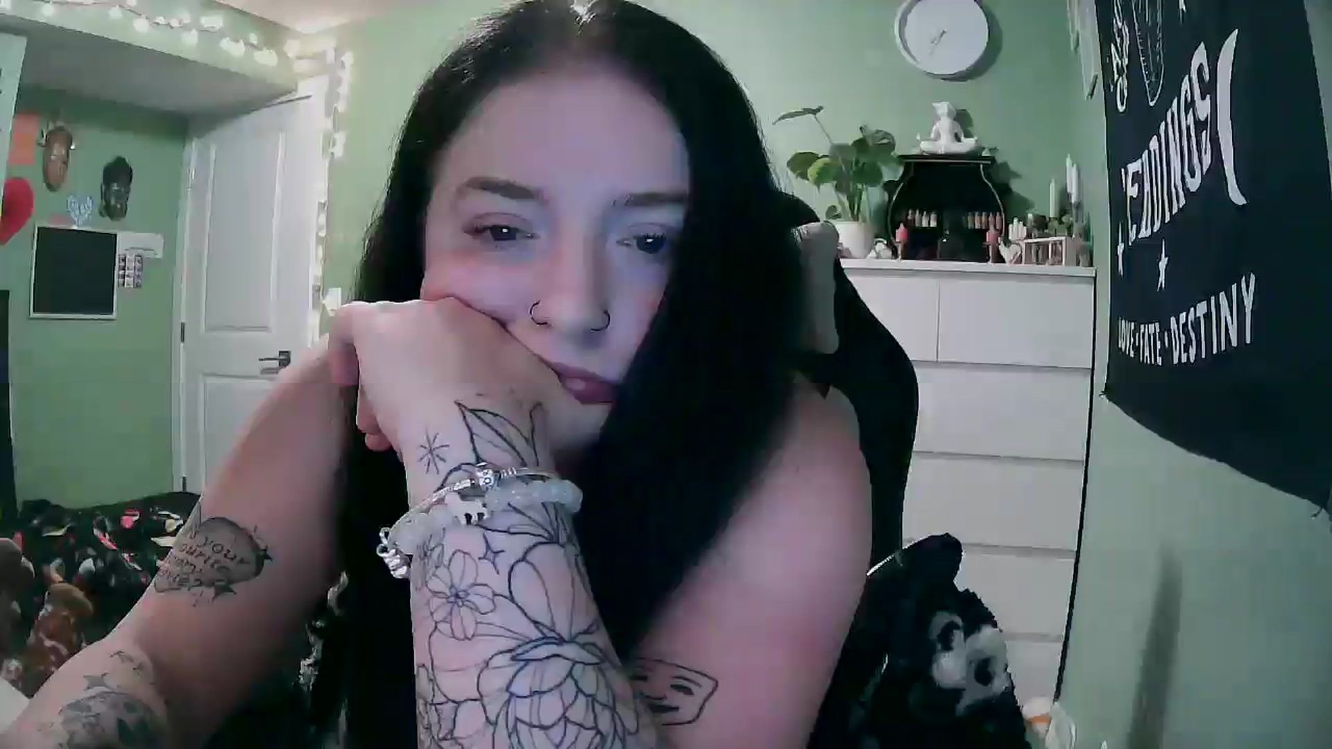 Gallery image thumbnail from ScarletxRae's myfreecams stream on, 02/28/2026, 07:53 image 16 of 20