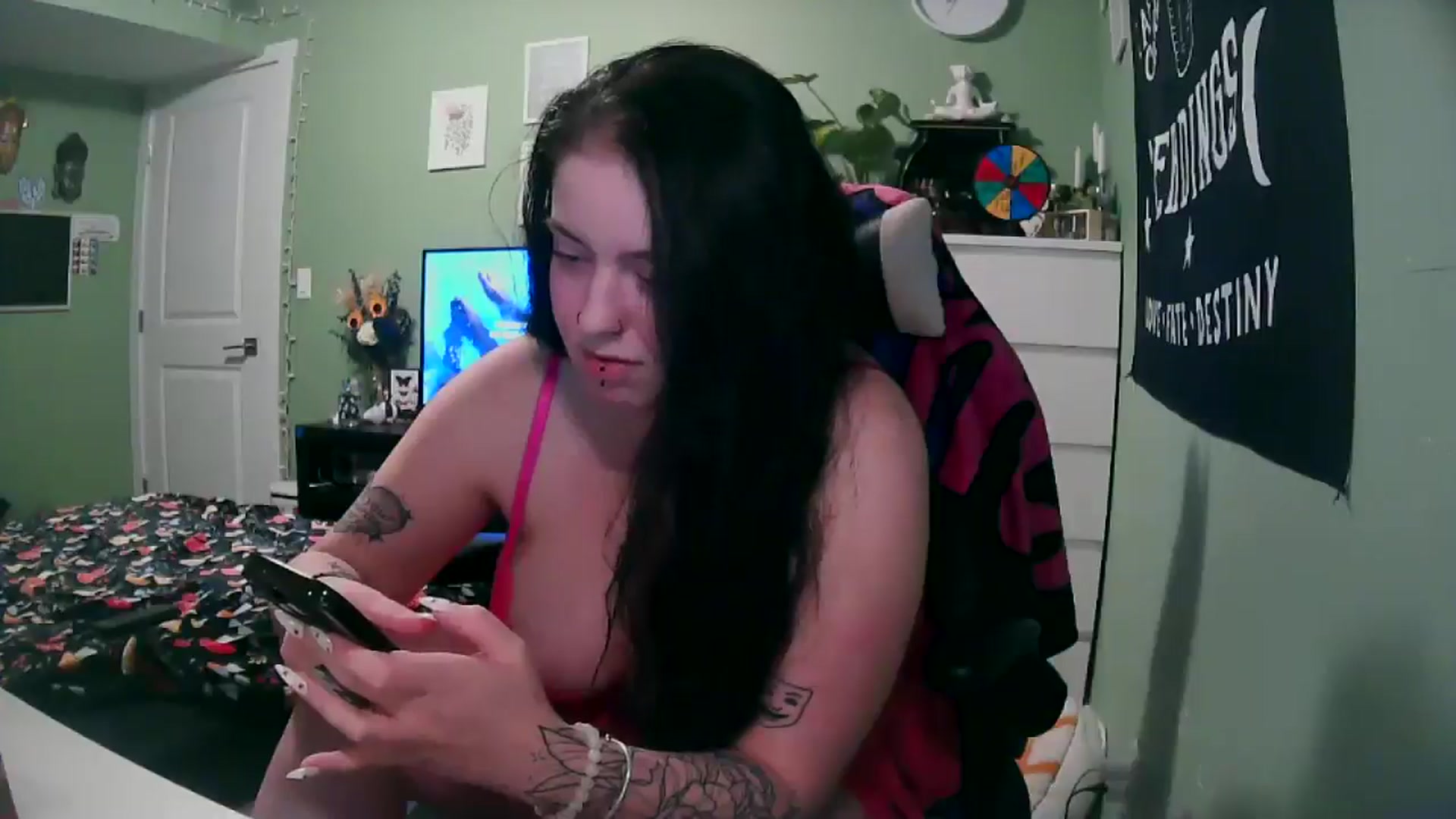 Gallery image thumbnail from ScarletxRae's myfreecams stream on, 03/02/2026, 07:57 image 5 of 20