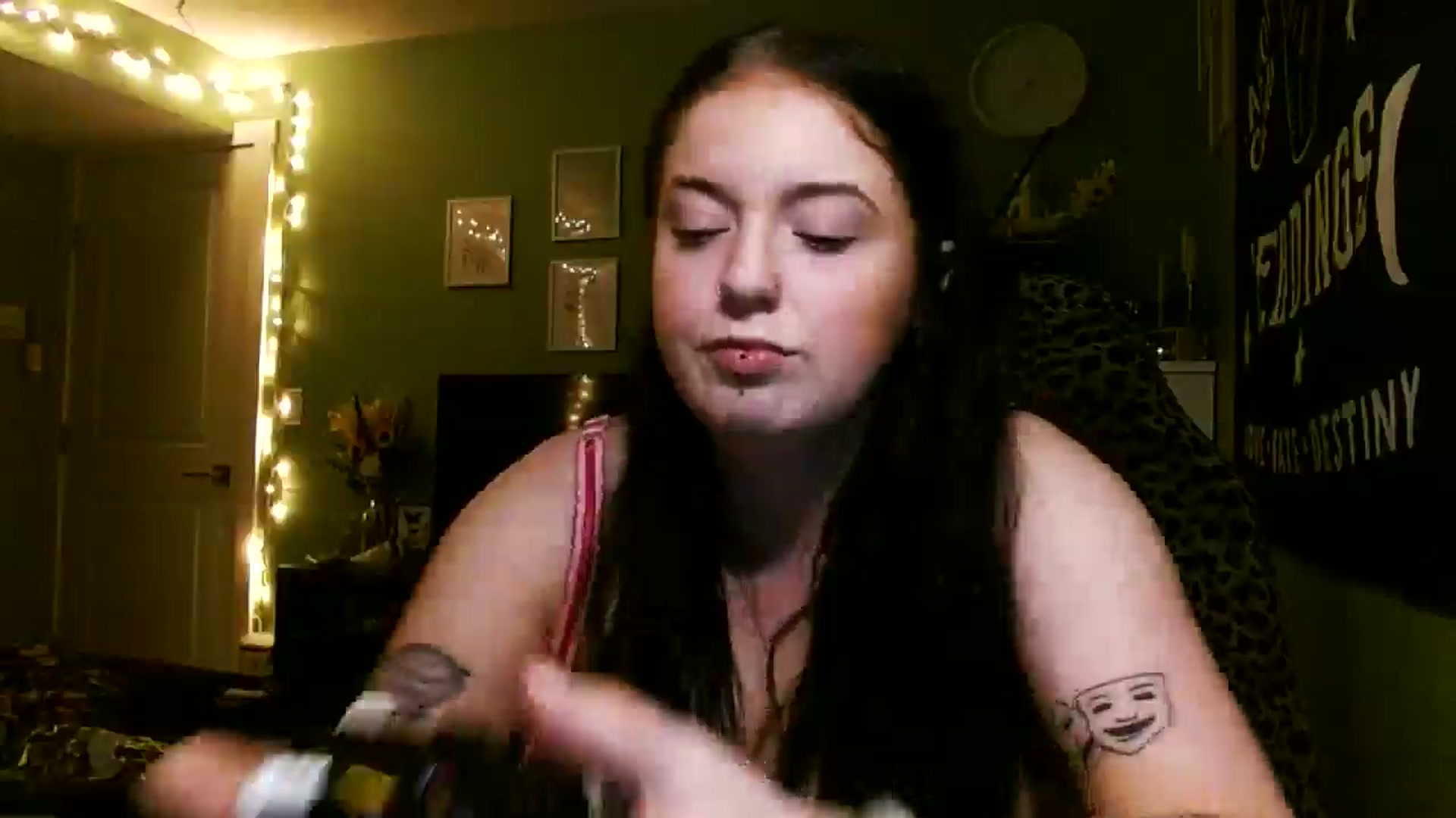Gallery image thumbnail from ScarletxRae's myfreecams stream on, 03/06/2026, 06:28 image 12 of 20