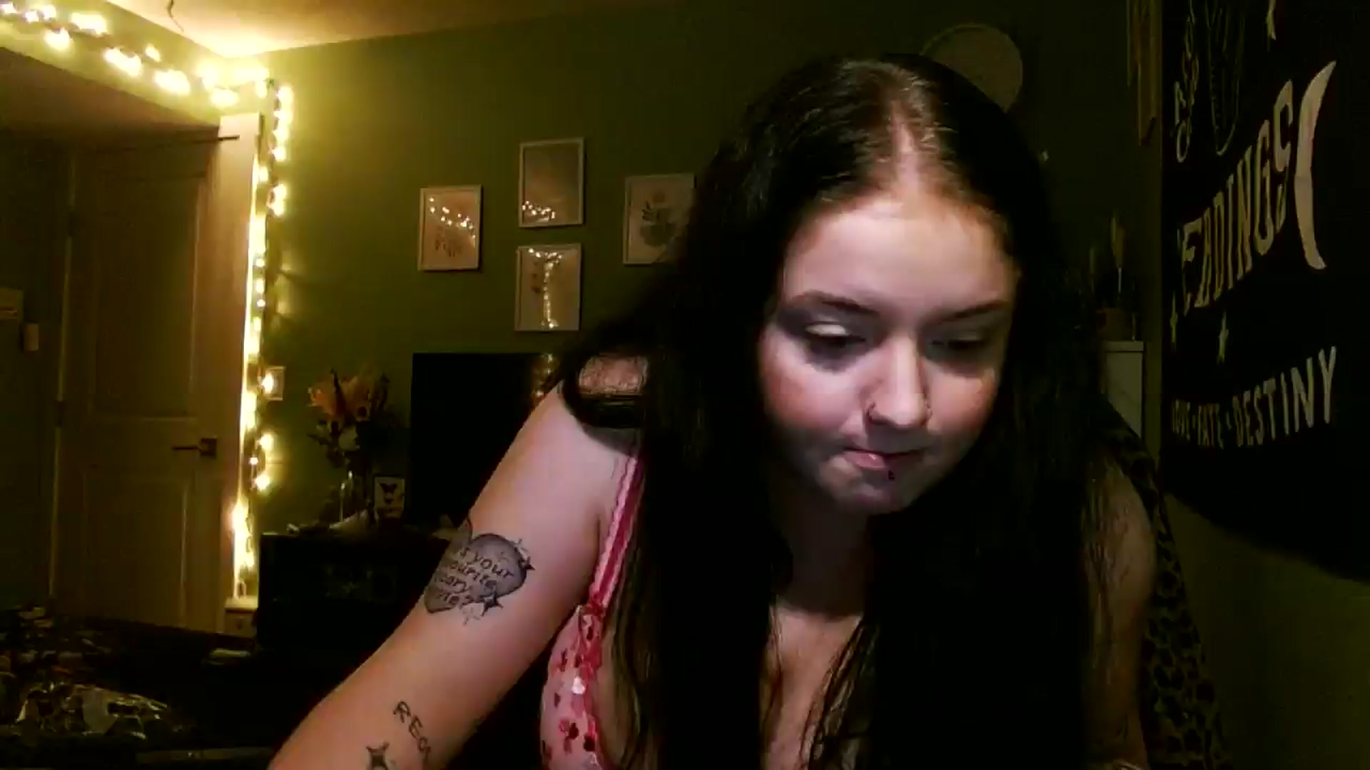Gallery image thumbnail from ScarletxRae's myfreecams stream on, 03/06/2026, 06:28 image 16 of 20